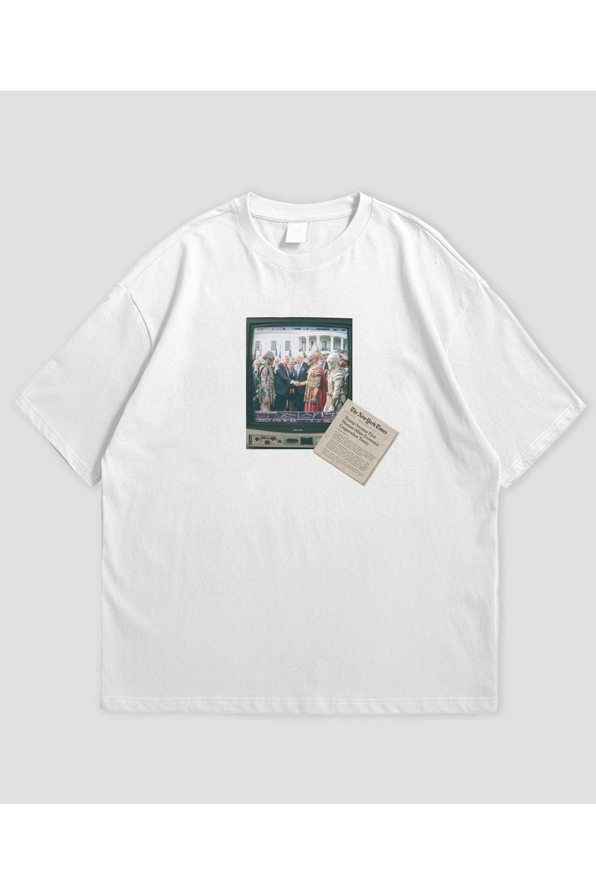 SVART WEAR Trump & Aliens - Unisex Oversize T-shirt