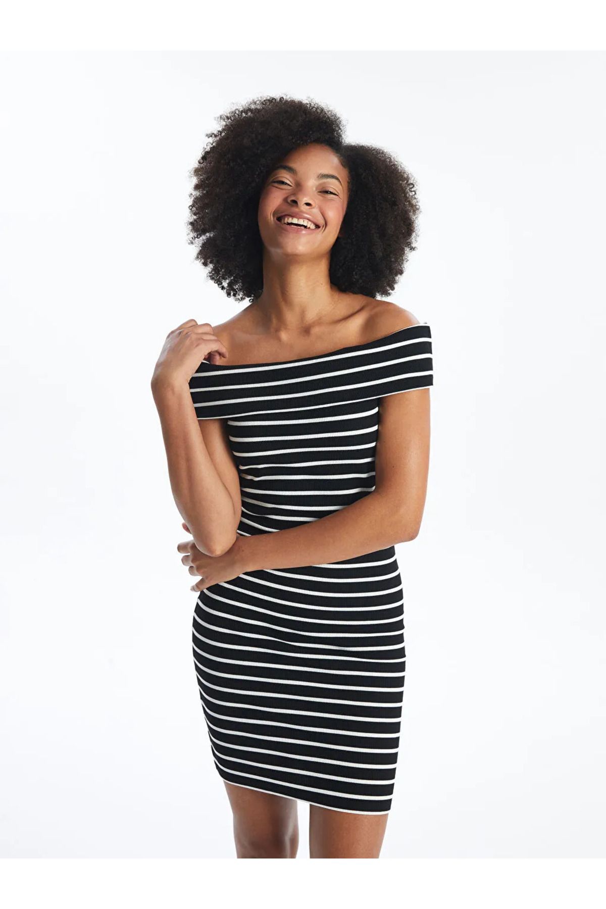 LC Waikiki XSIDE Siyah Kayık Yaka Çizgili Kısa Kollu Kadın Bodycon Elbise