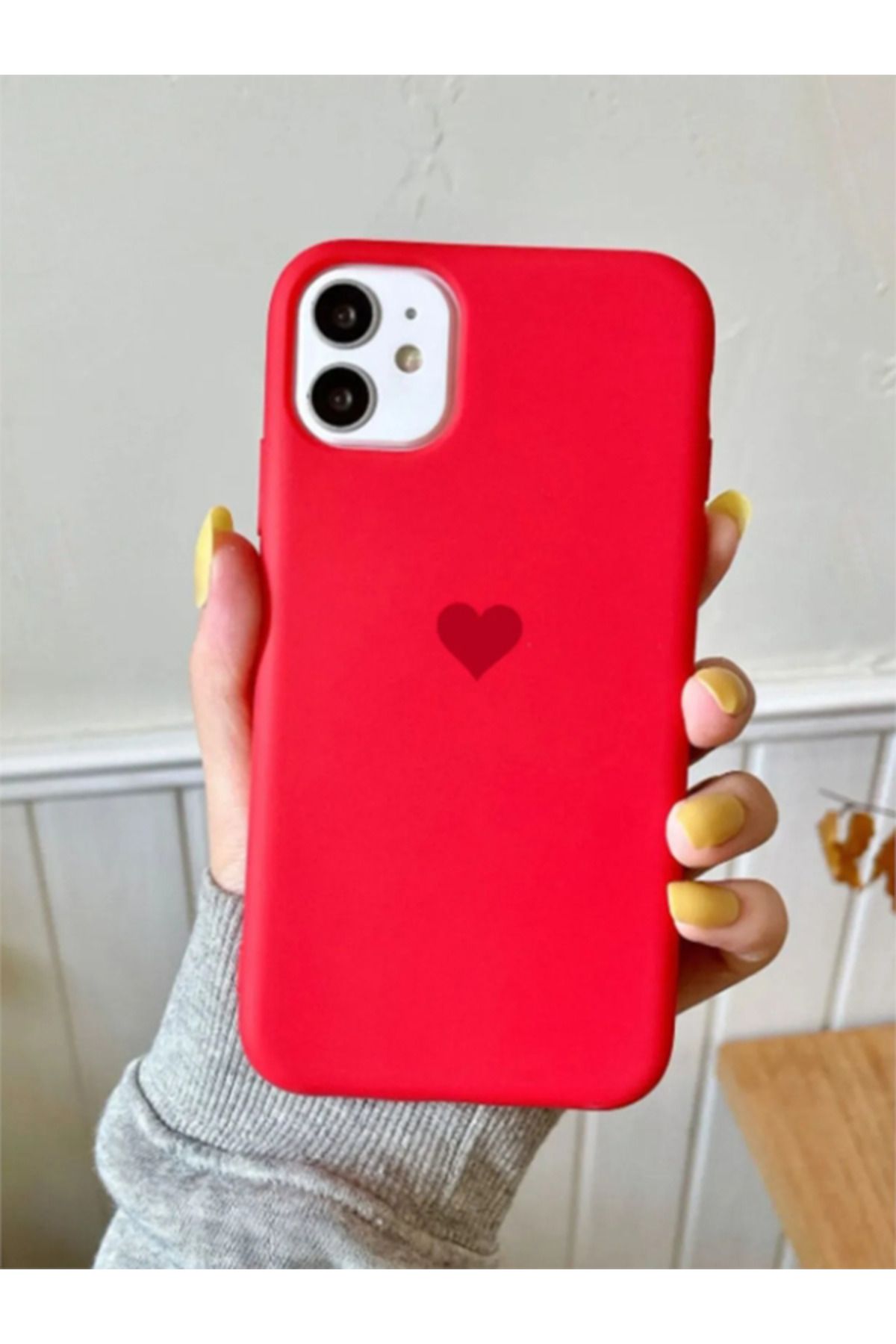 EXS Aksesuar Iphone 11 Kırmızı Kalp Uyumlu Içi Kadife Lansman Silikon Kılıf Kapak