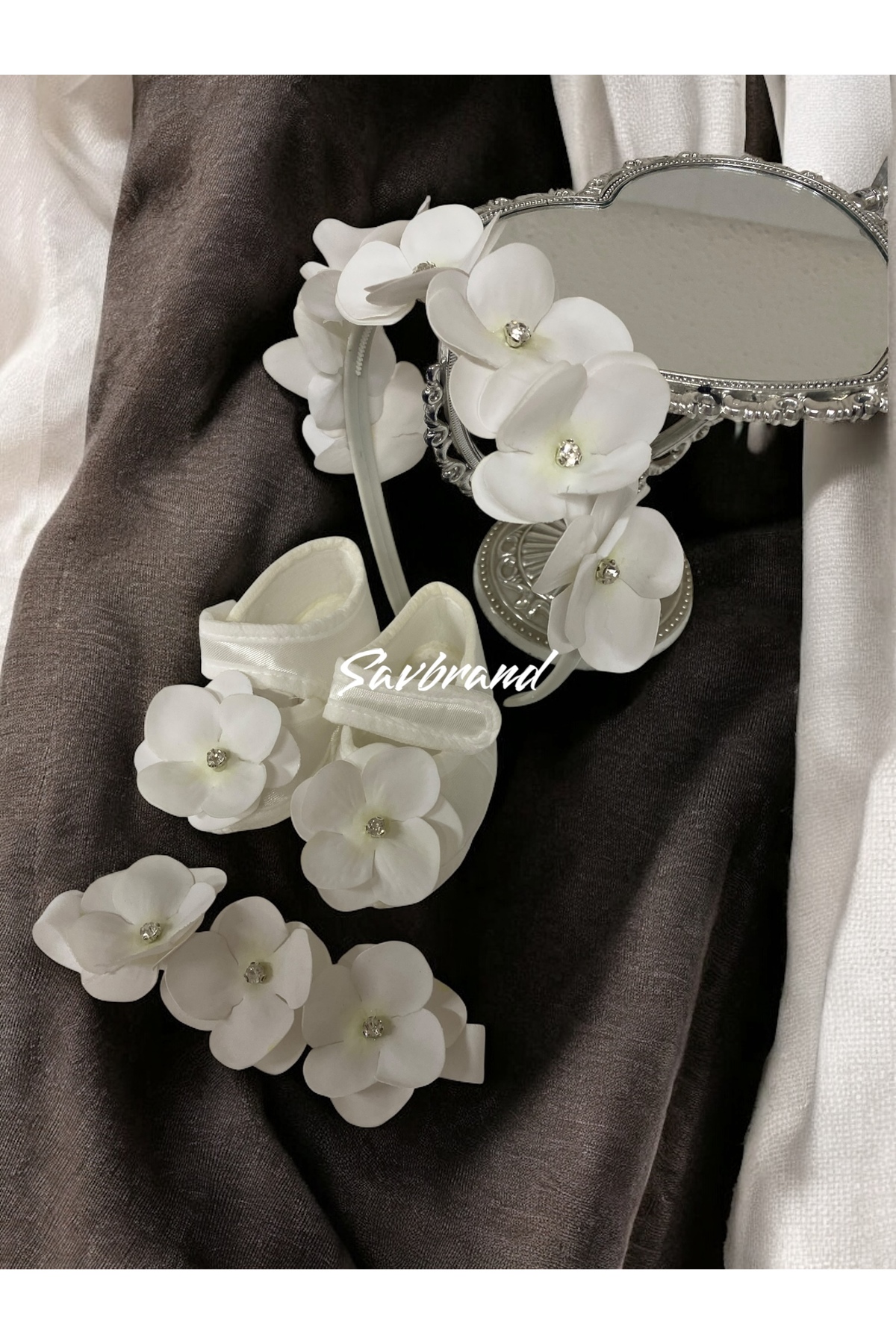 SavBrand Şık Anne Bebek Fotoğraf Çekim Seti Ayarlanabilir Taç & Bandana ve Patik fotoğrafı 5 (önizleme)