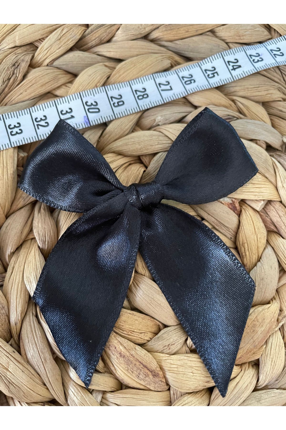 HİMENİSA SİYAH KURDELE FİYONK SÜS 10 Adet 3 cm lik 8-9 cm çapında