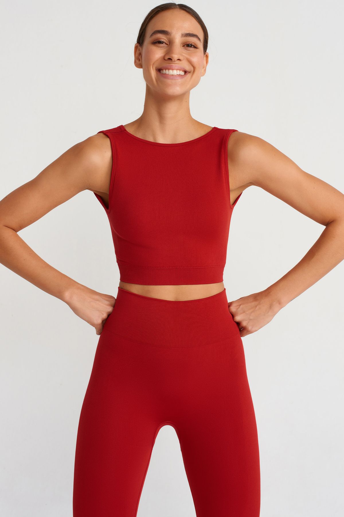 COMEUP-Rib Textured Back Cross Crop Top with Chest Pad Red 4
