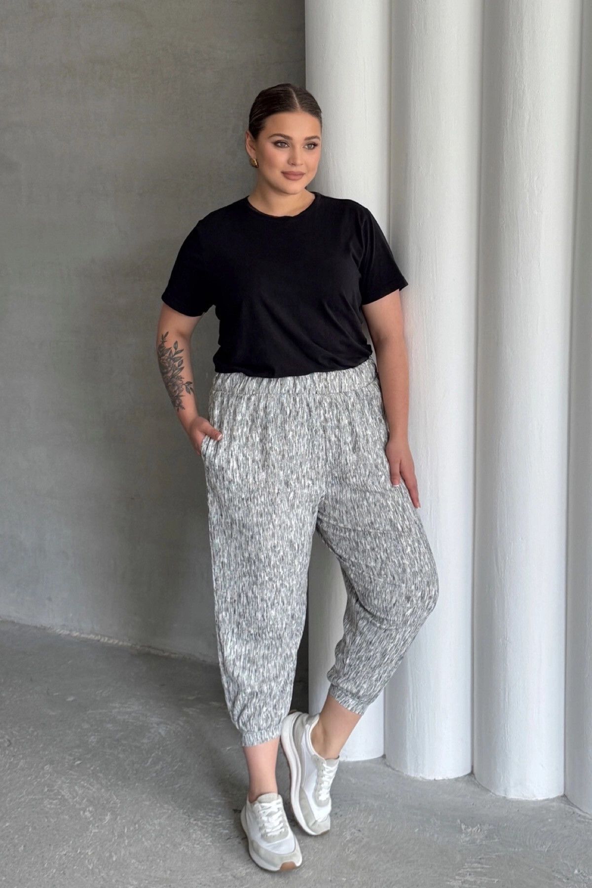 Stil Diva Büyük Beden Beli ve Paçası Lastikli Cepli Bol Pantolon 88-177