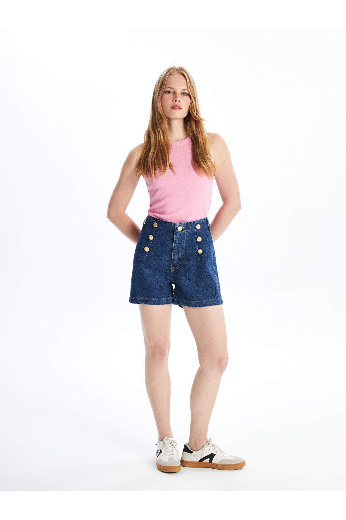 LC Waikiki LCW Standart Fit Kadın Jean Şort