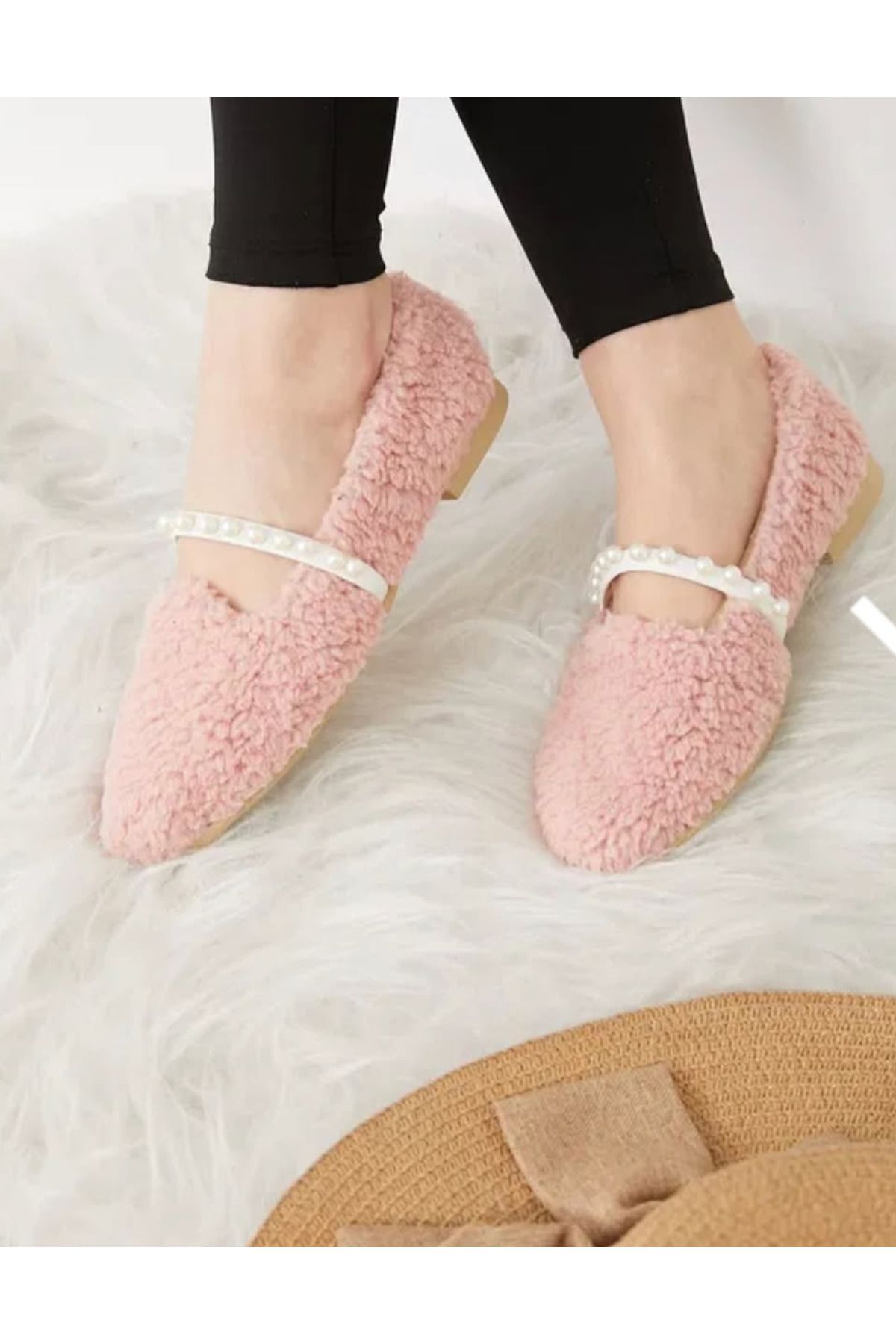 CARNASTORE CLASTA Kadın Peluş İnci Detaylı Babet