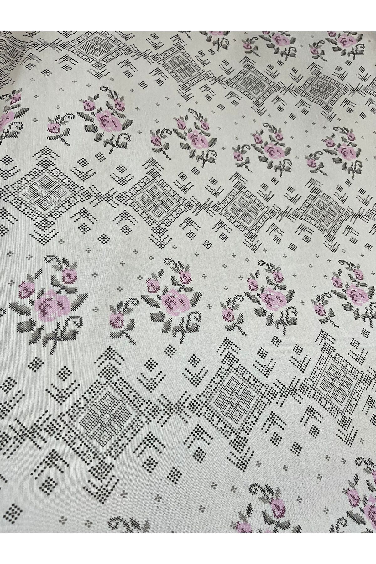Madame Home Yüzde yüz pamuk kapıtone çift kişilik pike seti kanaviçe