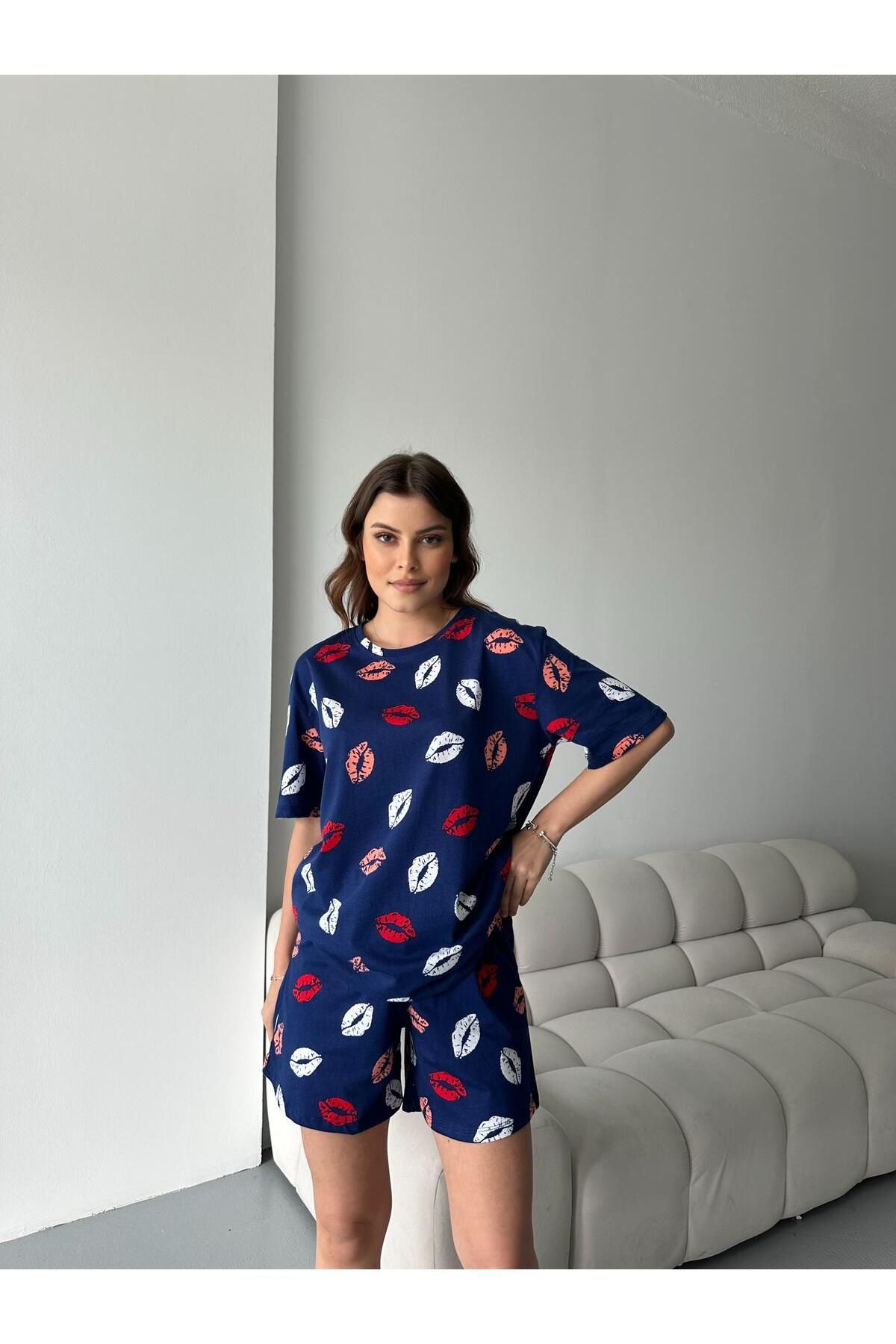 LETS BASIC Organik Pamuklu Dudak Baskılı Kısa Kollu Şortlu Kadın Pijama Takımı