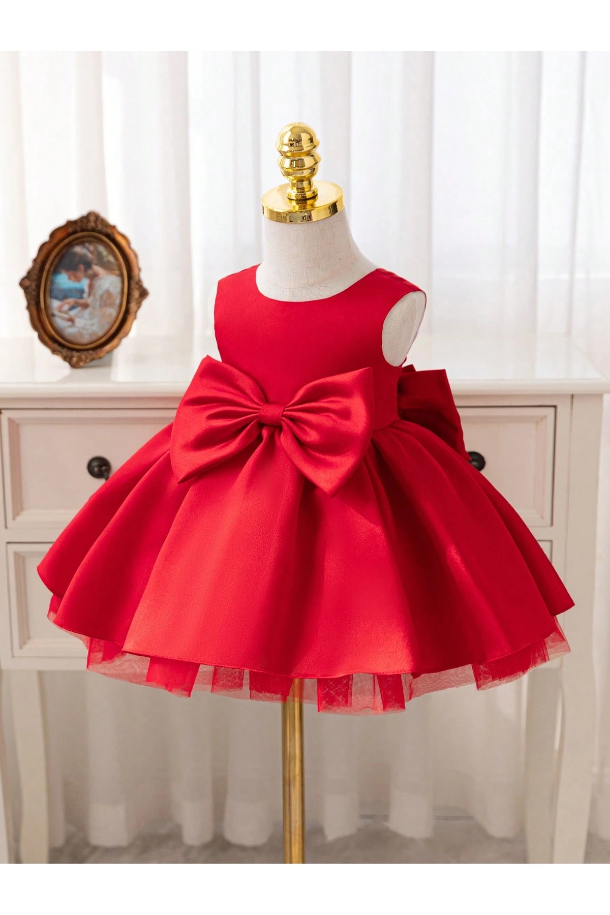 MadyaButik Kız Bebek Seda Model Kırmızı Doğum Günü Elbise fotoğrafı 3 (önizleme)