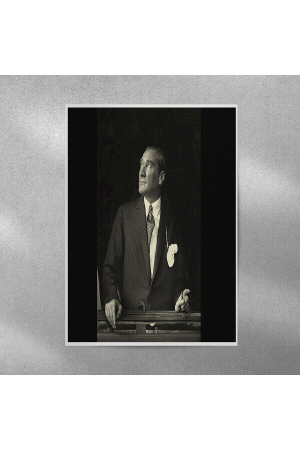 Elioure 50x70 cm Atatürk Temalı Poster, şık ve anlamlı dekorasyon ürünü