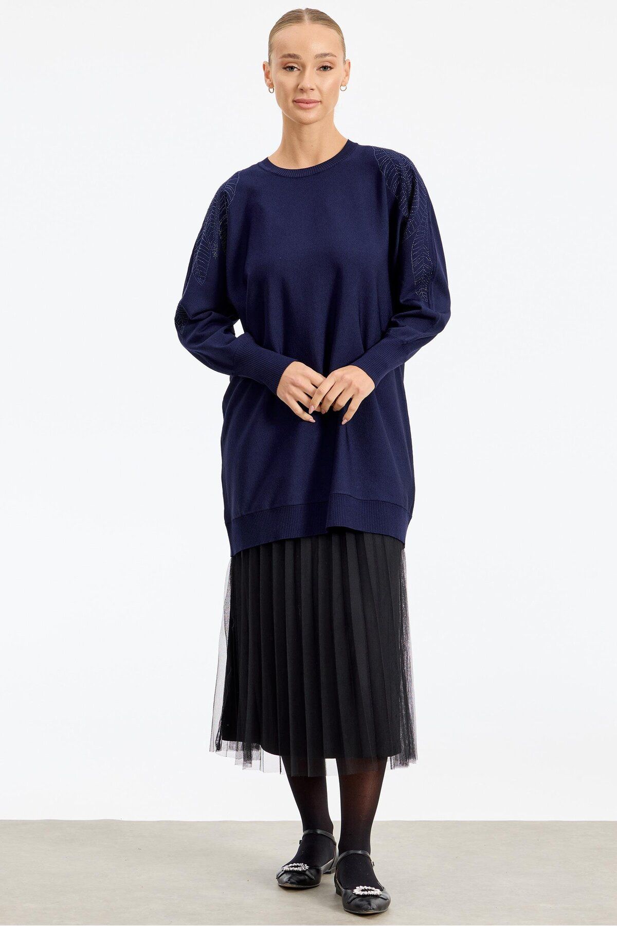 Tığ Triko Omzu Yaprak Taş Baskılı Rayon Tunik LACİVERT