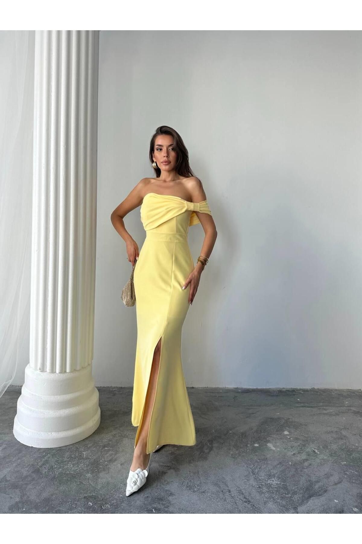 conconmoda Aura Yırtmaçlı Uzun Elbise