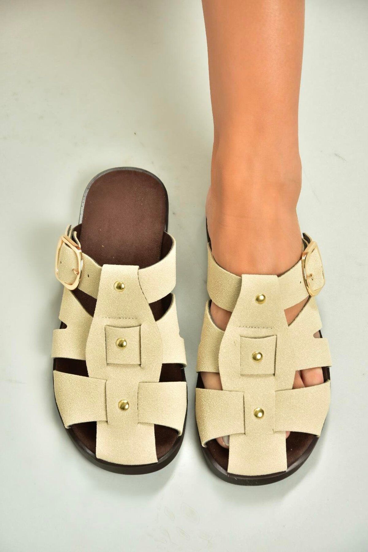 Fox Shoes U458334202 Bej Süet Önü Kapalı Kadın Terlik