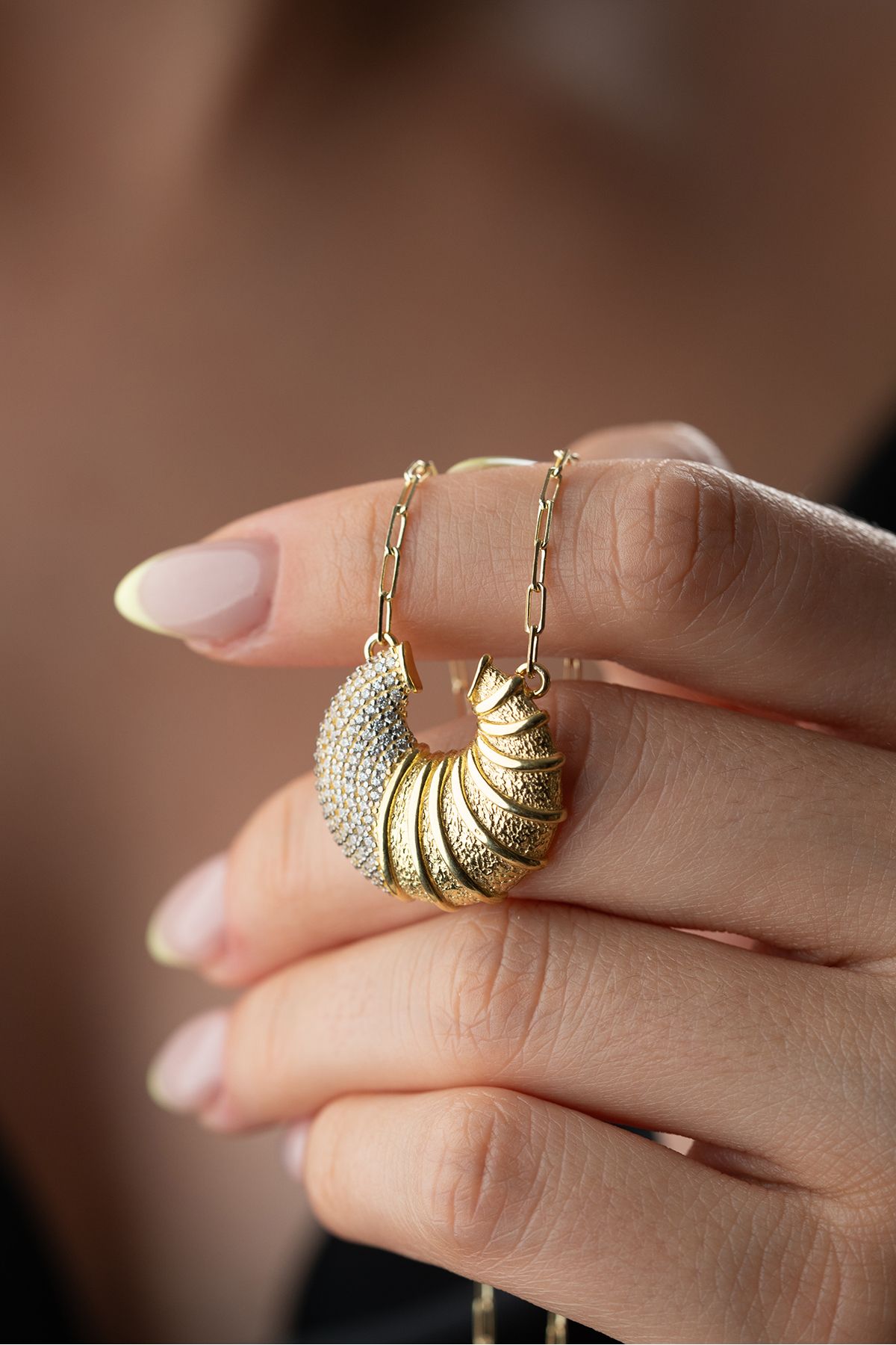 Silvano Jewelry 925 Ayar Gümüş Taşlı Kruvasan Kolye