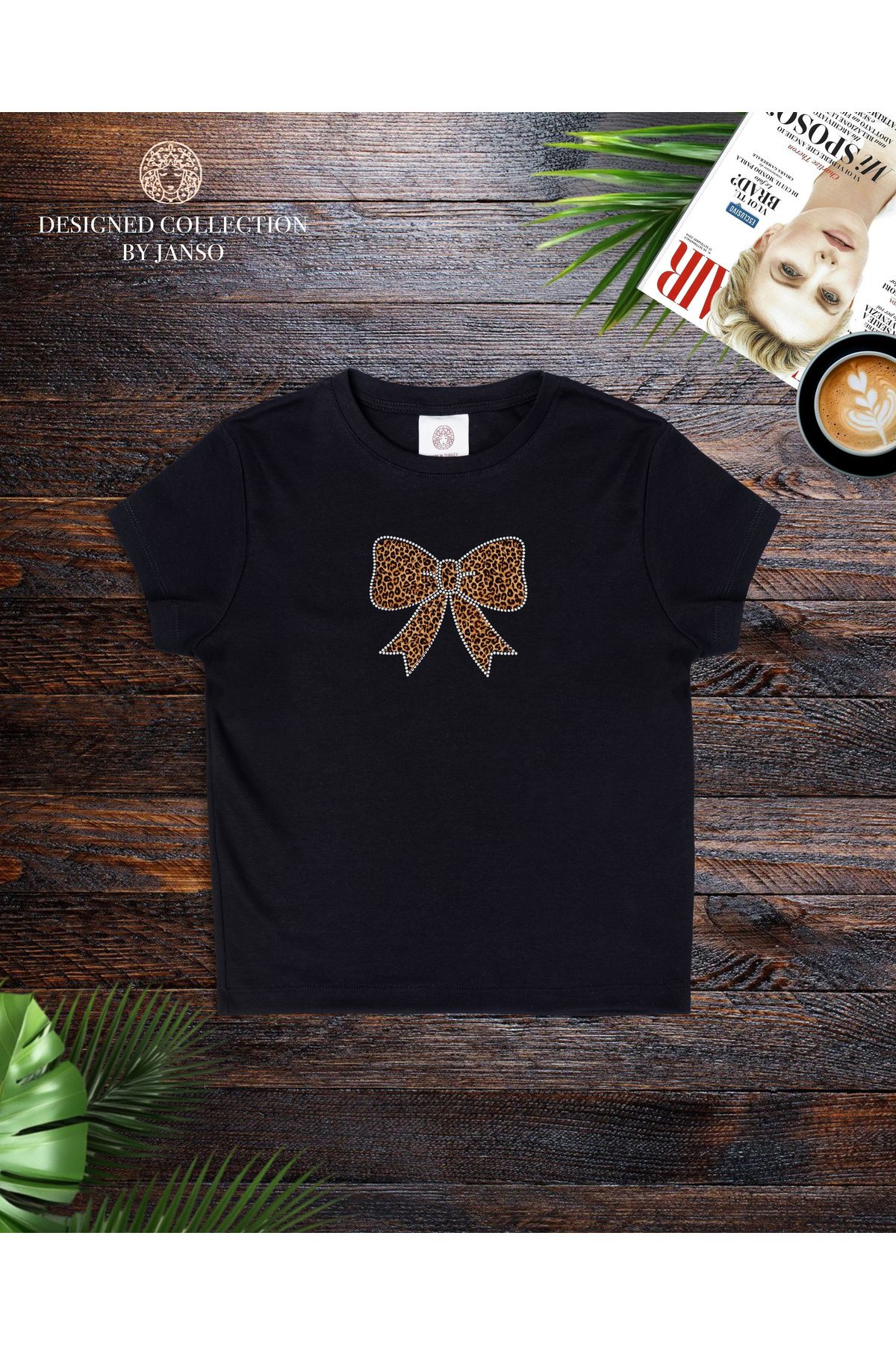 JANSO GROUP - KADIN KISA KOLLU CROP TSHIRT BASKILI Vionika Kaplanı PAMUKLU PENYE KUMAŞ