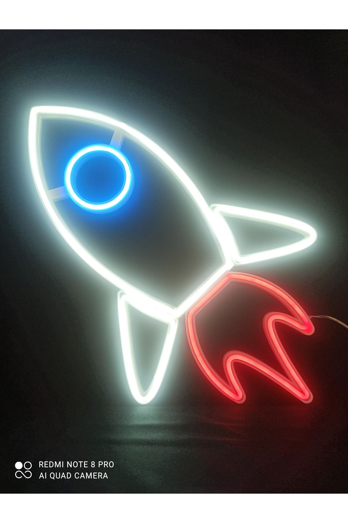 Neon Roket Şeklinde Neon LED & 3D Baskı Tasarım Büyük boy 44*26 cm