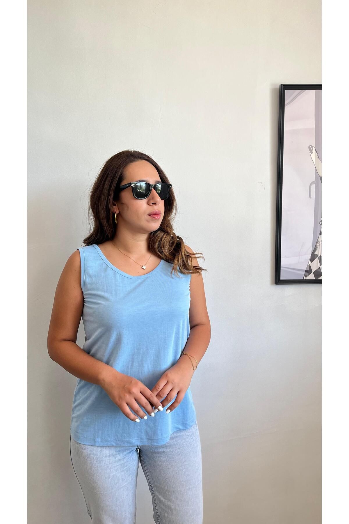 Gizybutik Kalın Askılı Yumuşak Doku Bluz