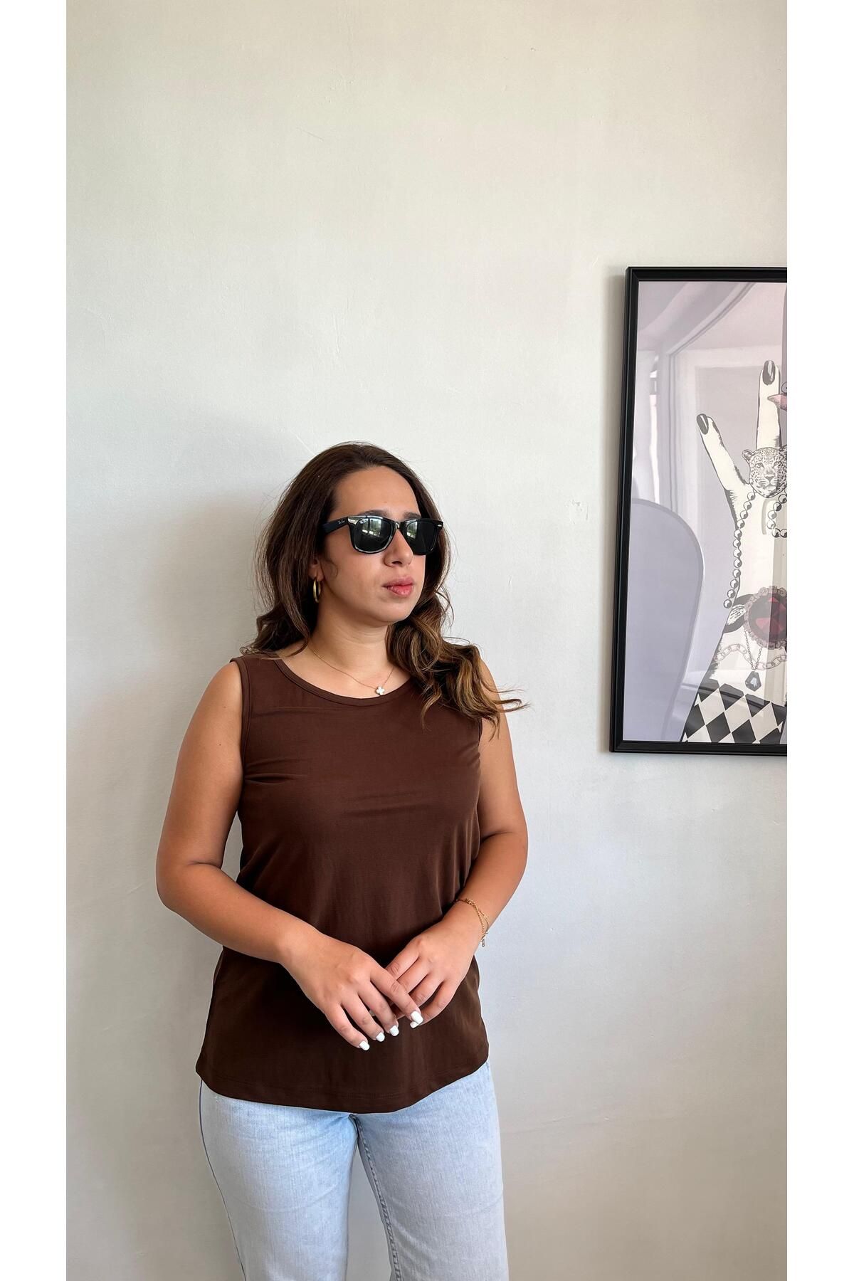 Gizybutik Kalın Askılı Yumuşak Doku Bluz