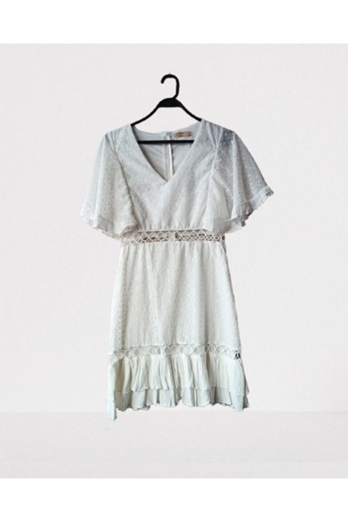 Namaste Vintage Beyaz brodeli fisto detaylı mendil kollu beli dekolteli elbise