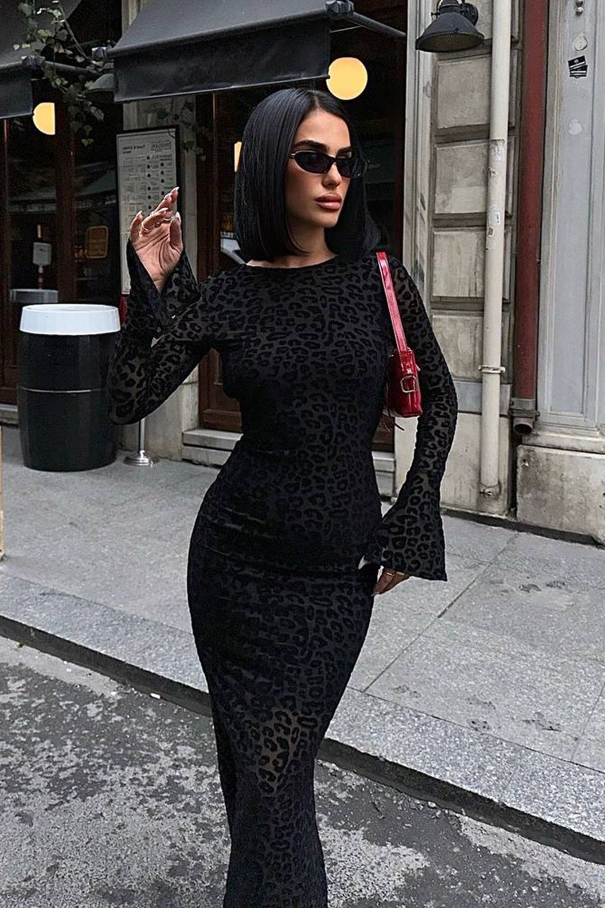 Trendyol Collection Fekete bolyhos nyomott tüll maxi hosszúságú bélelt estélyi ruha éjszakai ballagási ruha TPRAW25EL00165