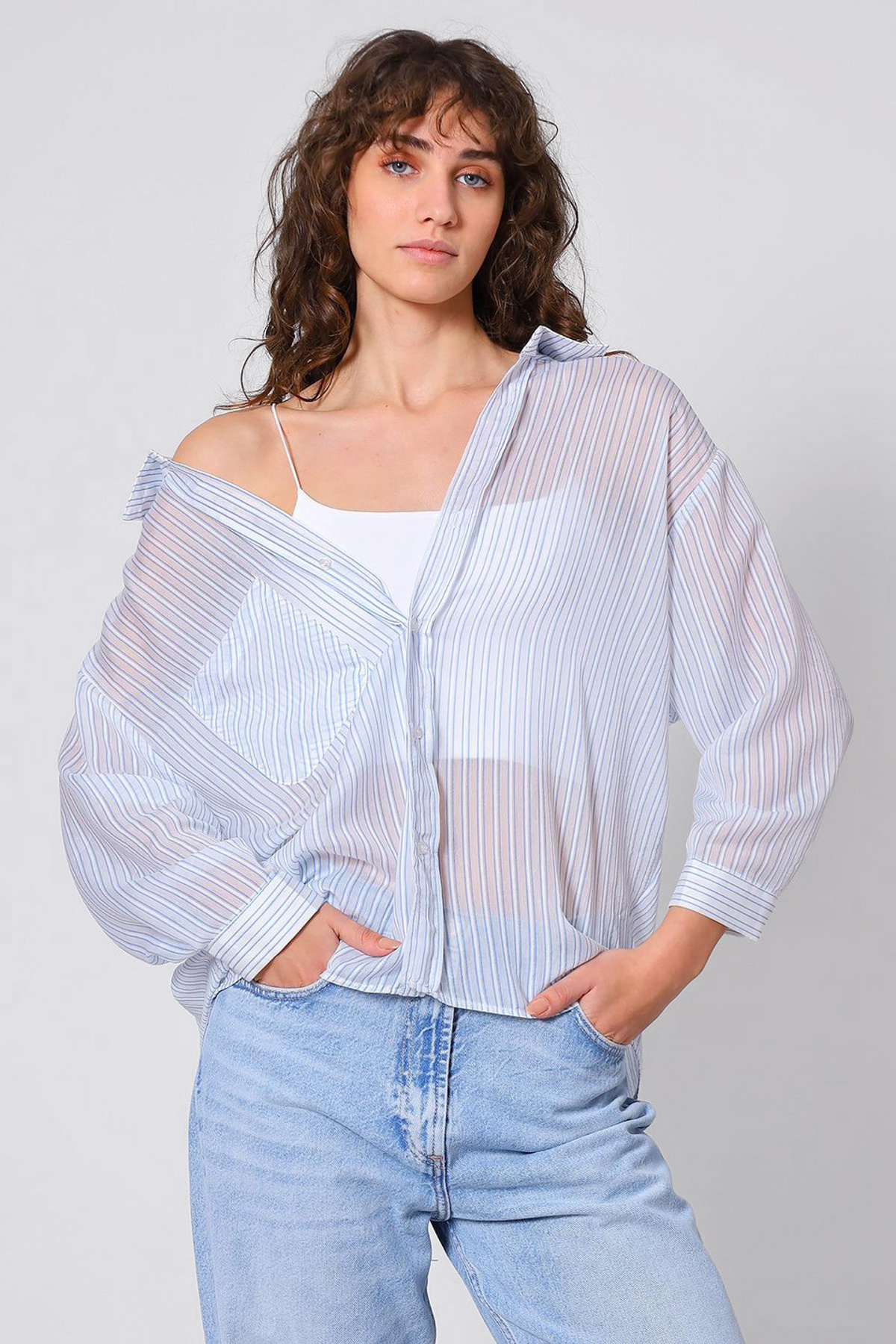 Trendyolmilla  Mavi Çizgili Gömlek TWOSS25GO00171