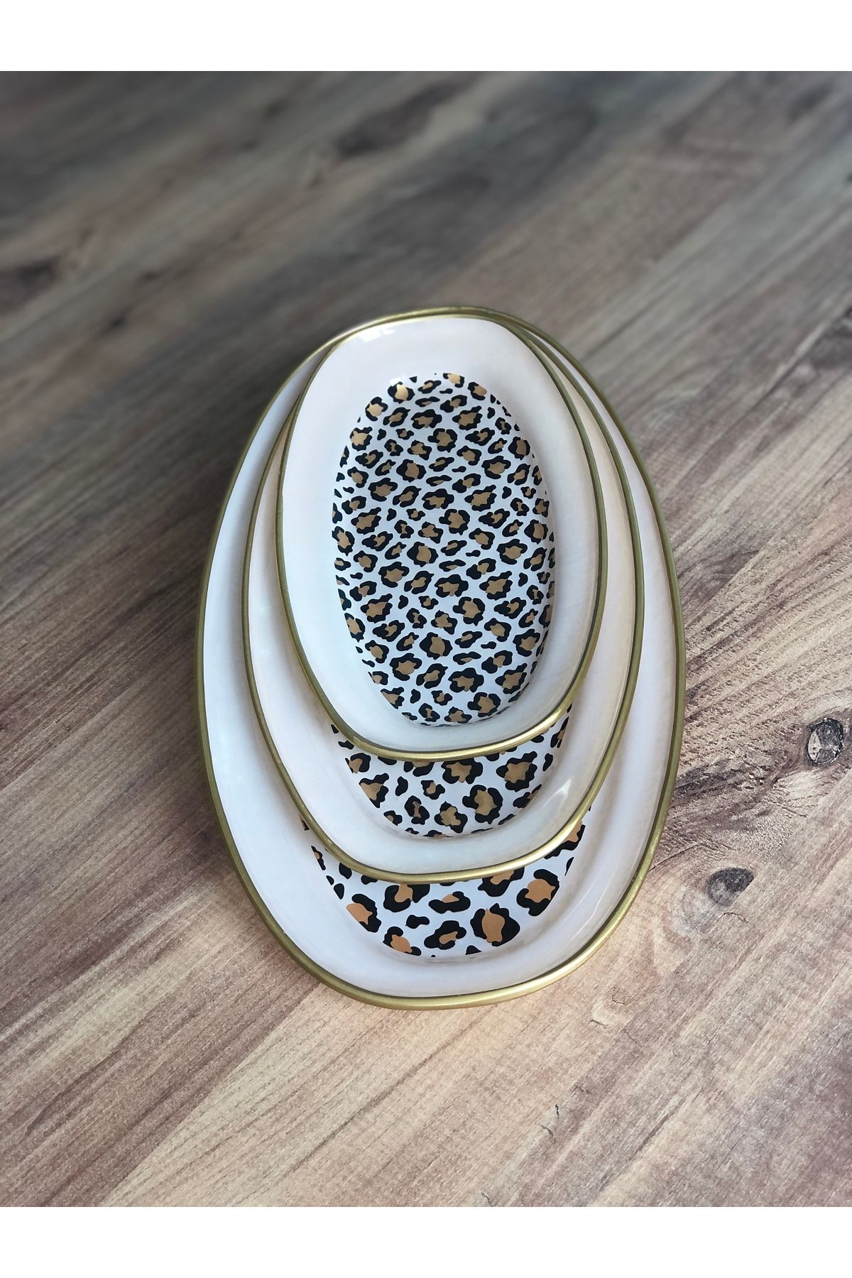 B&M-Presentation Leopard Patterned Boat Plate Set of 3 5