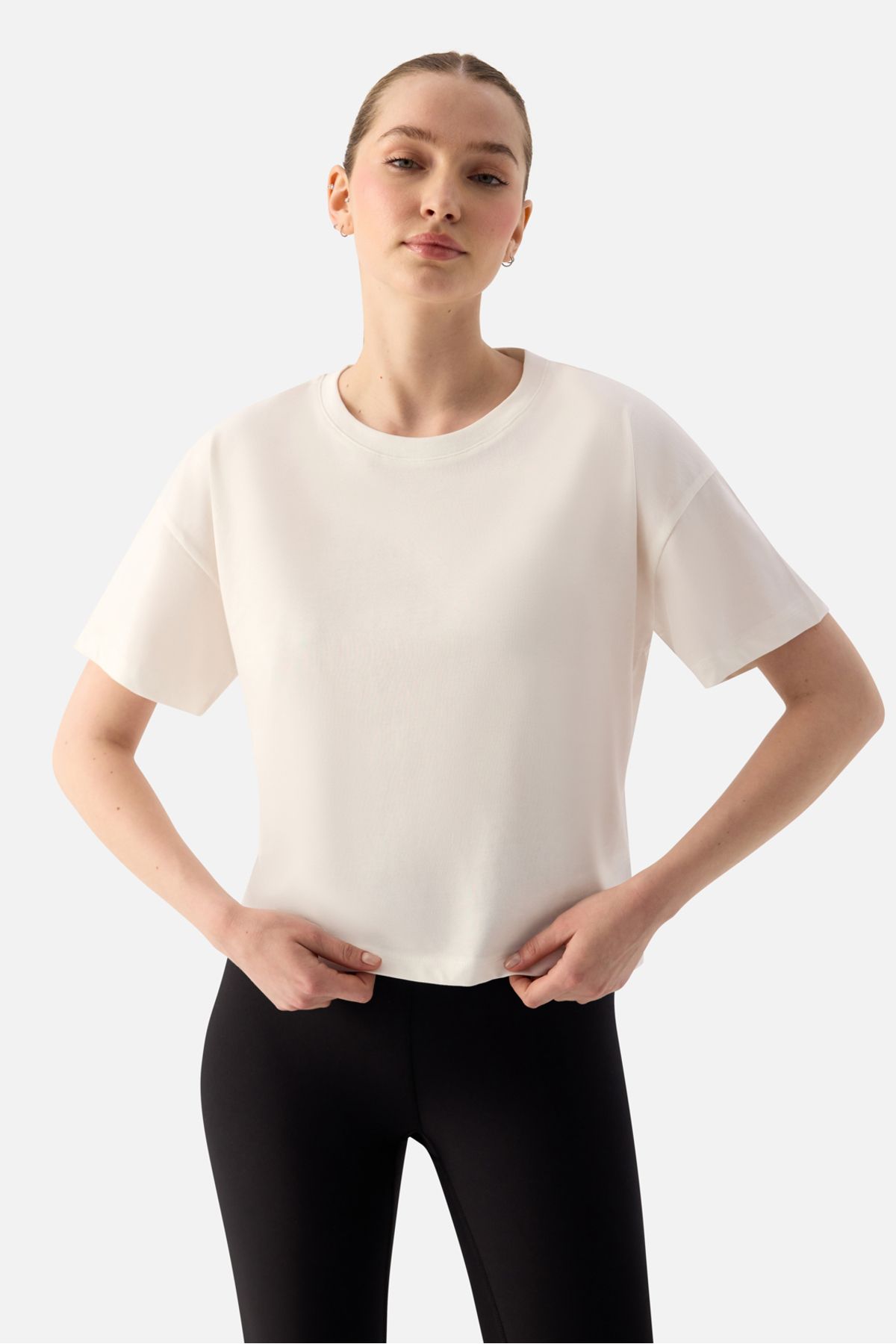 Superstacy Noya Kısa Oversize Krem Tişört