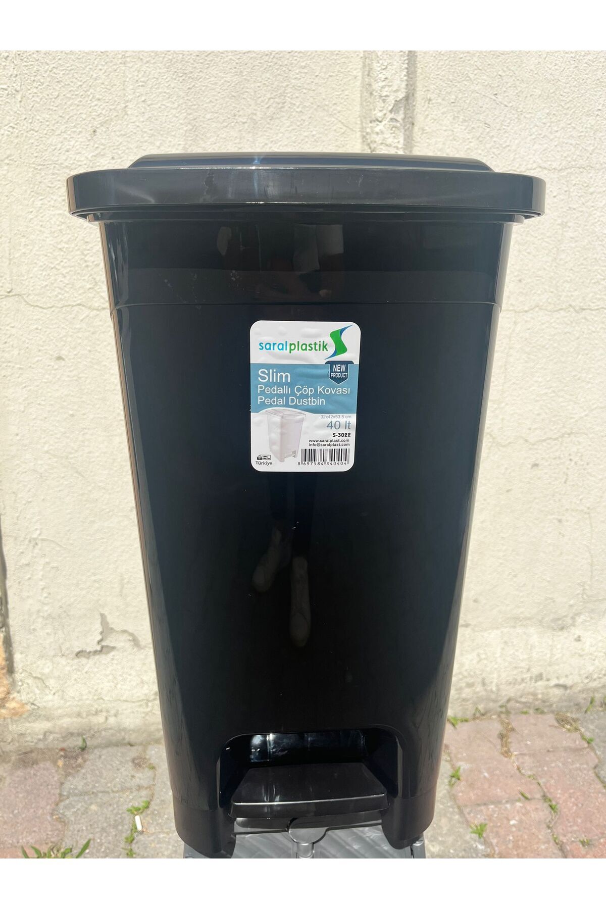 Zariff Evim-Slim Pedal Inner Bucket Trash Can 40 Liters, Convenient to Use with Practical and Stylish Design 4