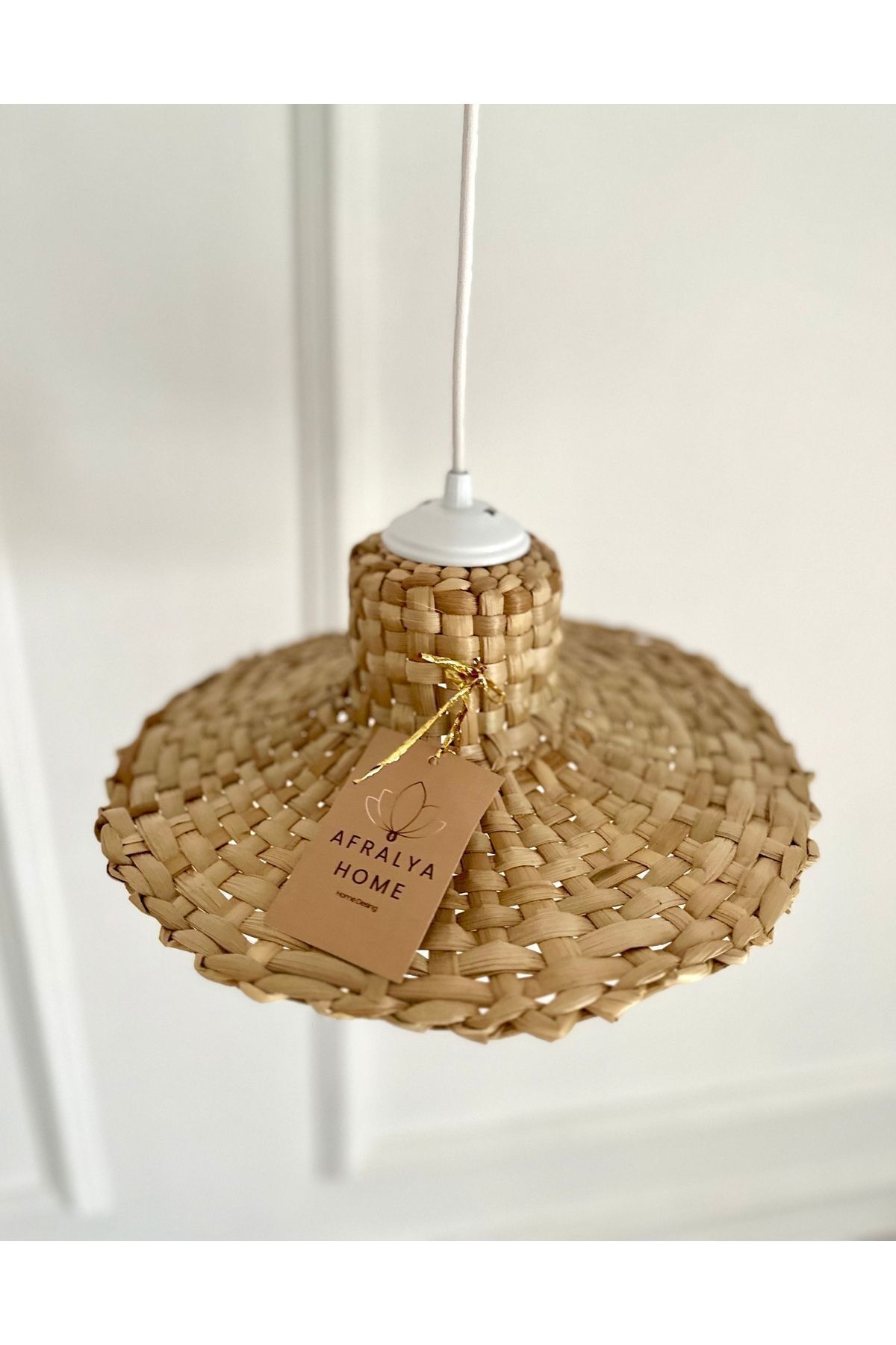 AFRALYAHOME-Straw Hat Chandelier Bohemian Rustic Chandelier 32 cm (White Sensor Included) Quantity Price 2