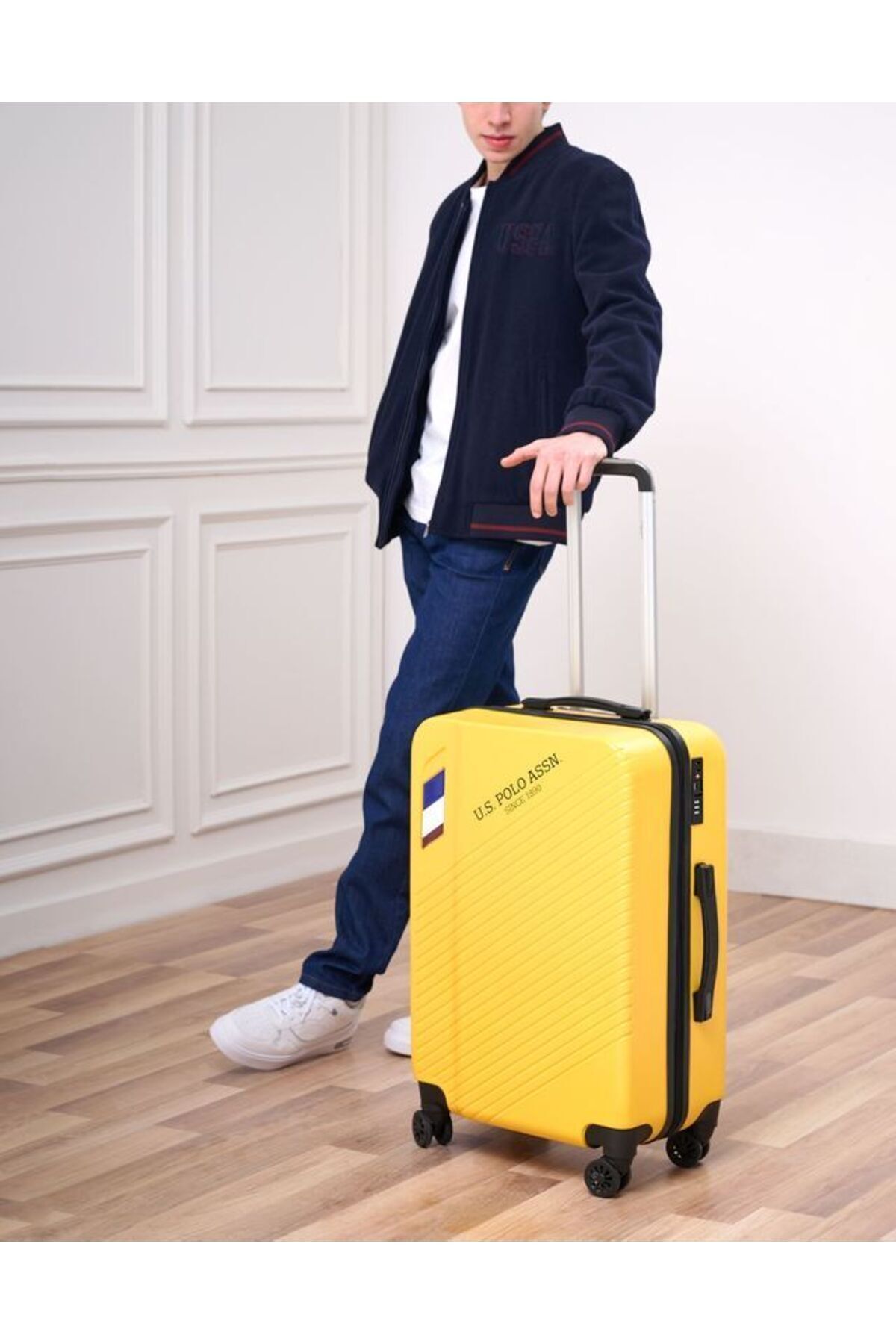 یو اس پولو چمدان بزرگ یونیسکس، متعلق به انجمن پولو آمریکا از سال ۱۸۹۰، V.plvlz23348a-01