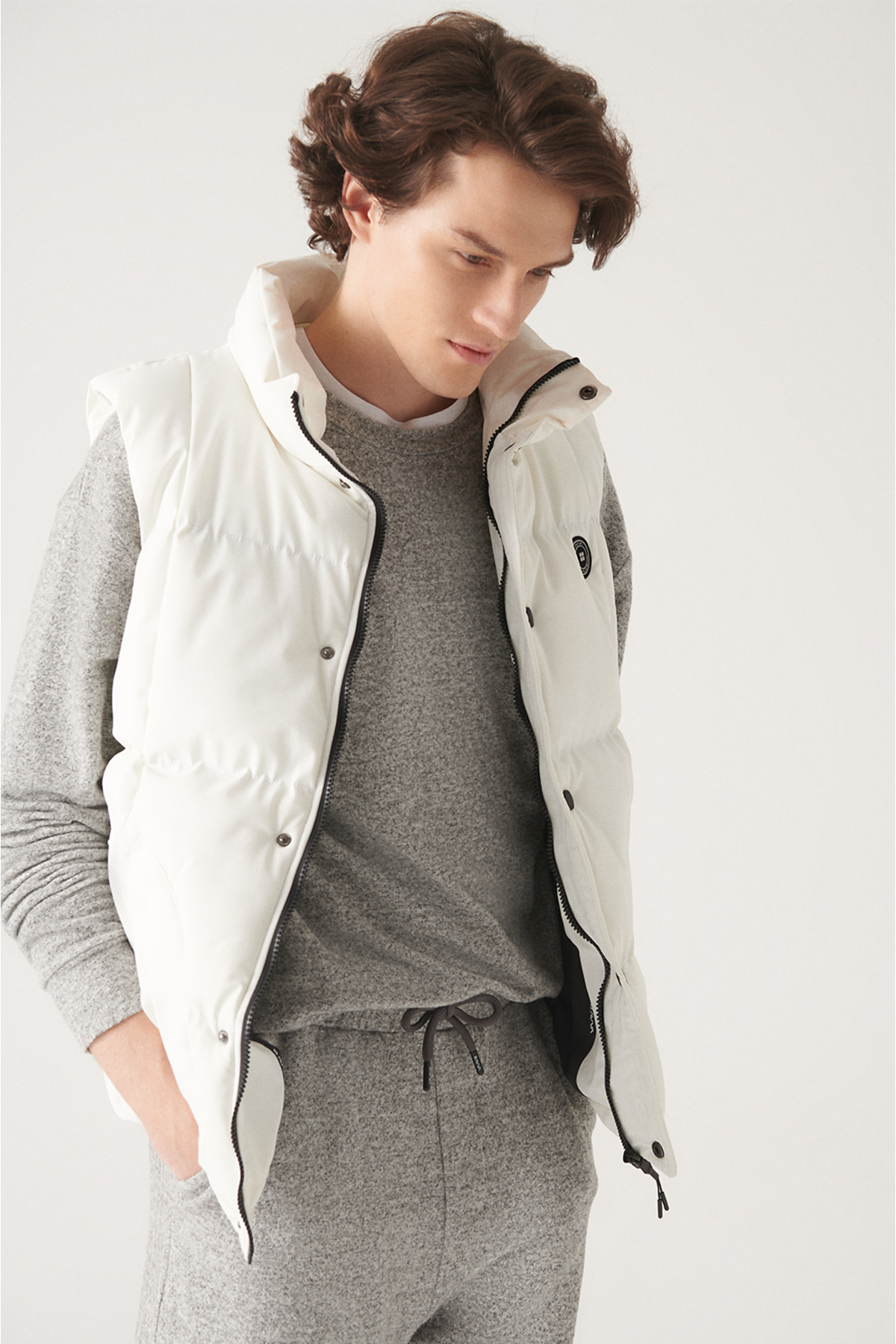 Avva-Men's White Goose Feather Water Repellent Windproof Puffer Vest A22Y6500 4
