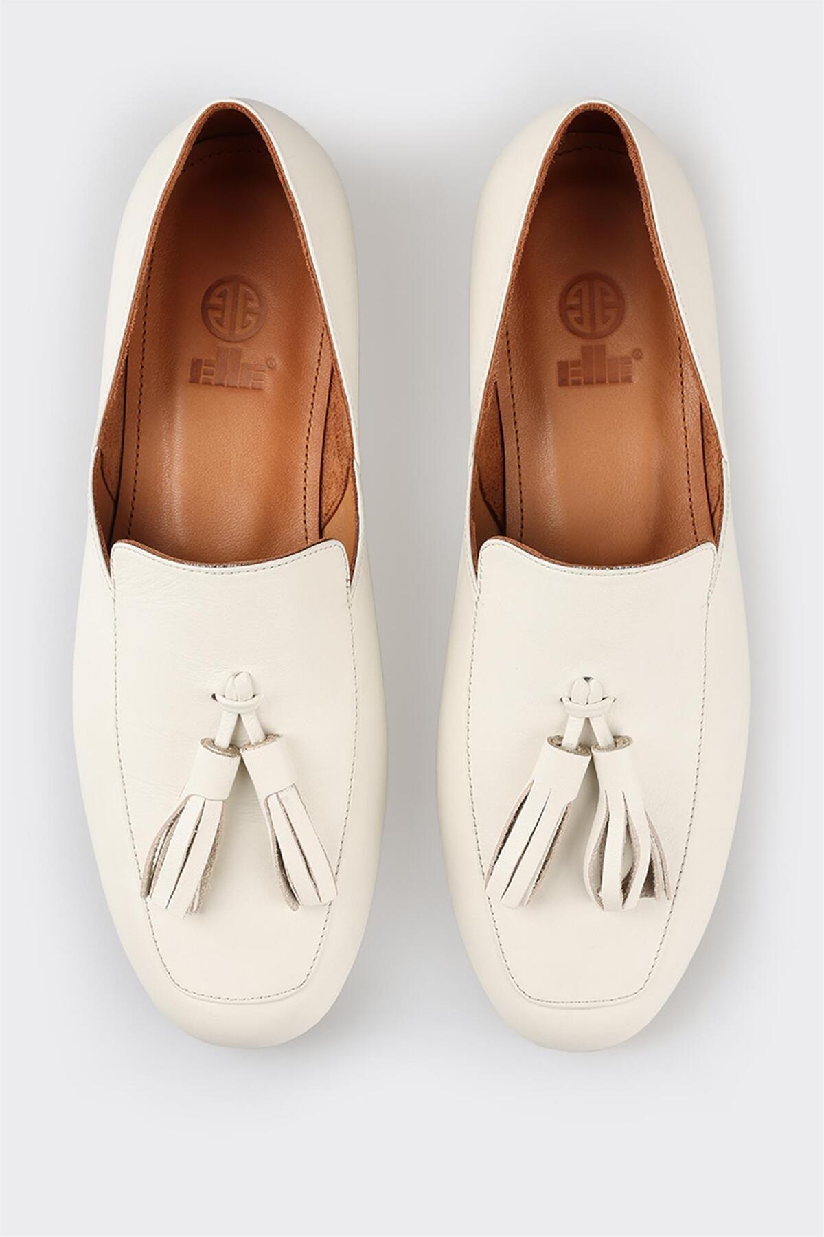 Elle Shoes-حذاء لوفر نسائي من جلد إكرو 4