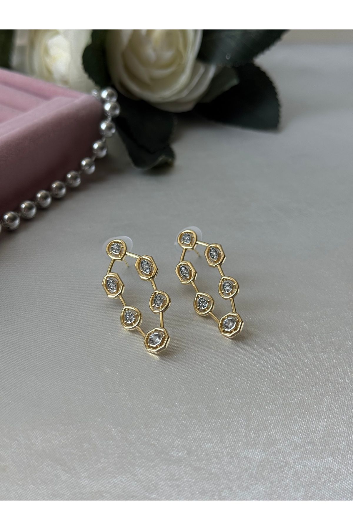JEWELRY Özel Seri Marka Tasarım Model Altın Renkli Zirkon Taşlı Rodyum Kaplama VIP Küpe