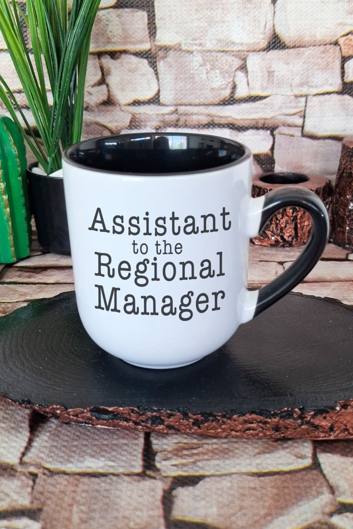 qoeuyl boutique Assistant To The Regional Manager The Office Baskılı İçi ve Kulpu Siyah Renkli Premium Kupa Bardak