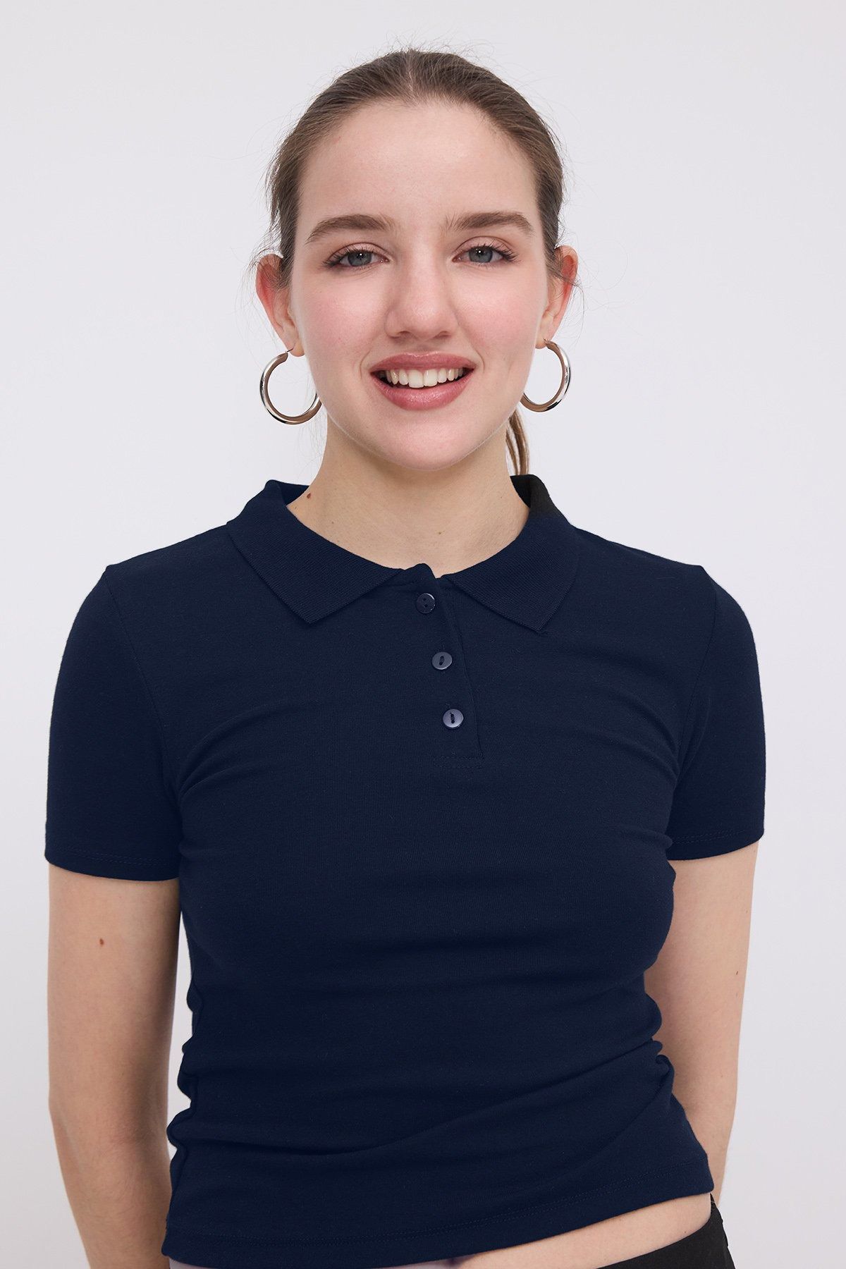 Gür Düğmeli Polo Yaka Kısa T-Shirt