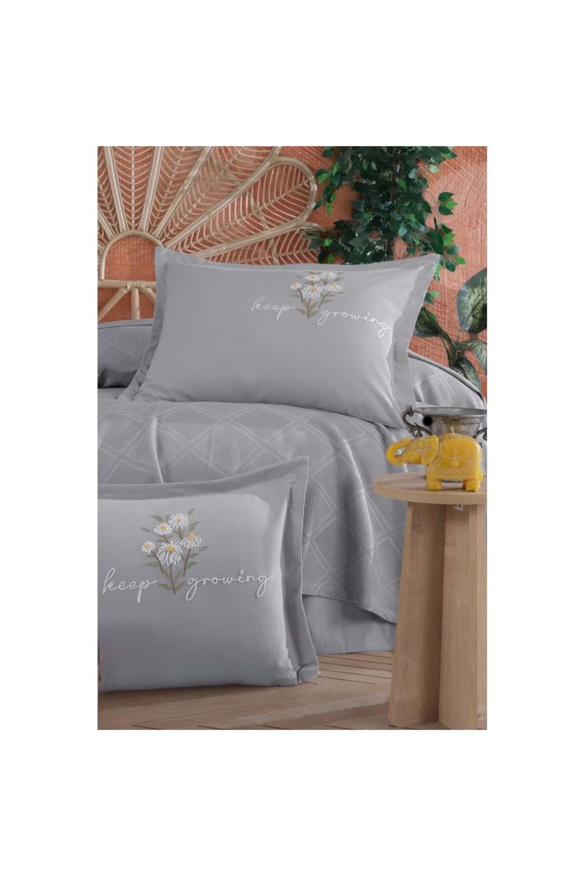 CLAS-Single Clas Etta Gray Pink Suit 2