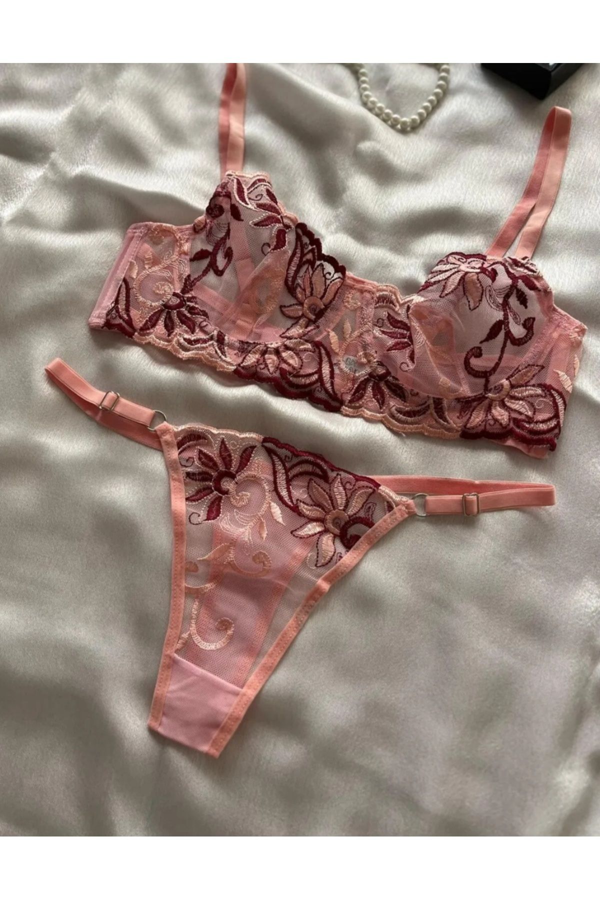 Butik Pembe Renk çiçek desenli bralet takım