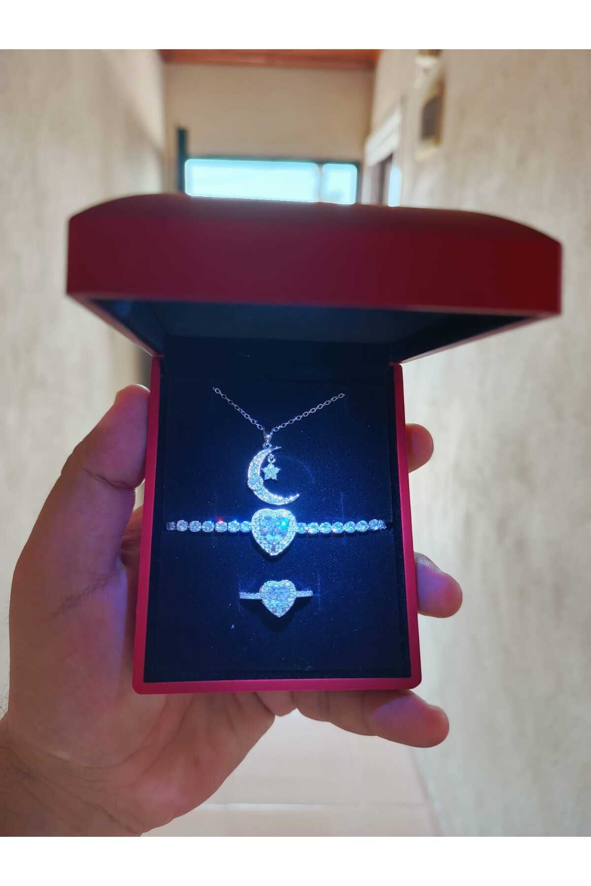 JUPİTER HOME ışıklı Kutuda Çelik Bileklik Ay Kolye Ve Yüzük Setti Arkadaşa Sevgiliye Dogum Günü Hediyesi