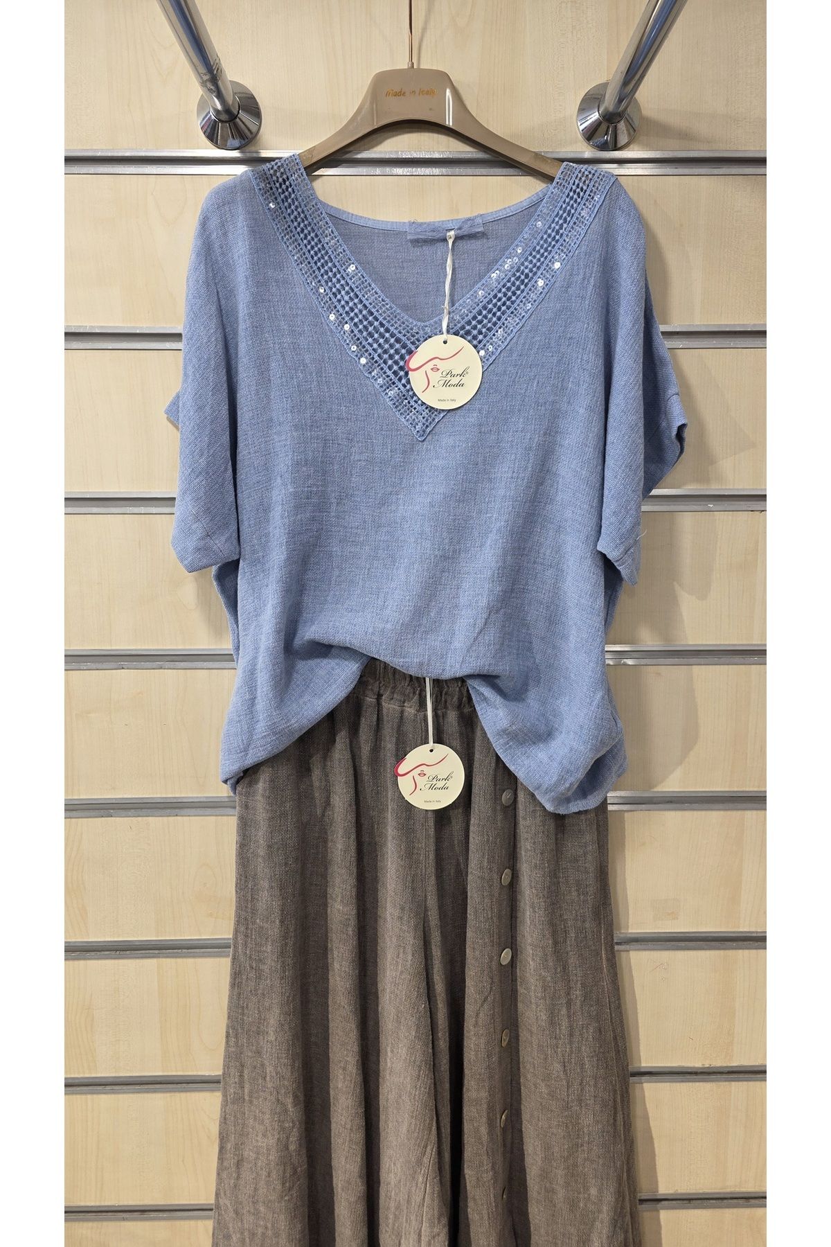 Park Moda İtalyan Keten Bluz Pullu V Yaka