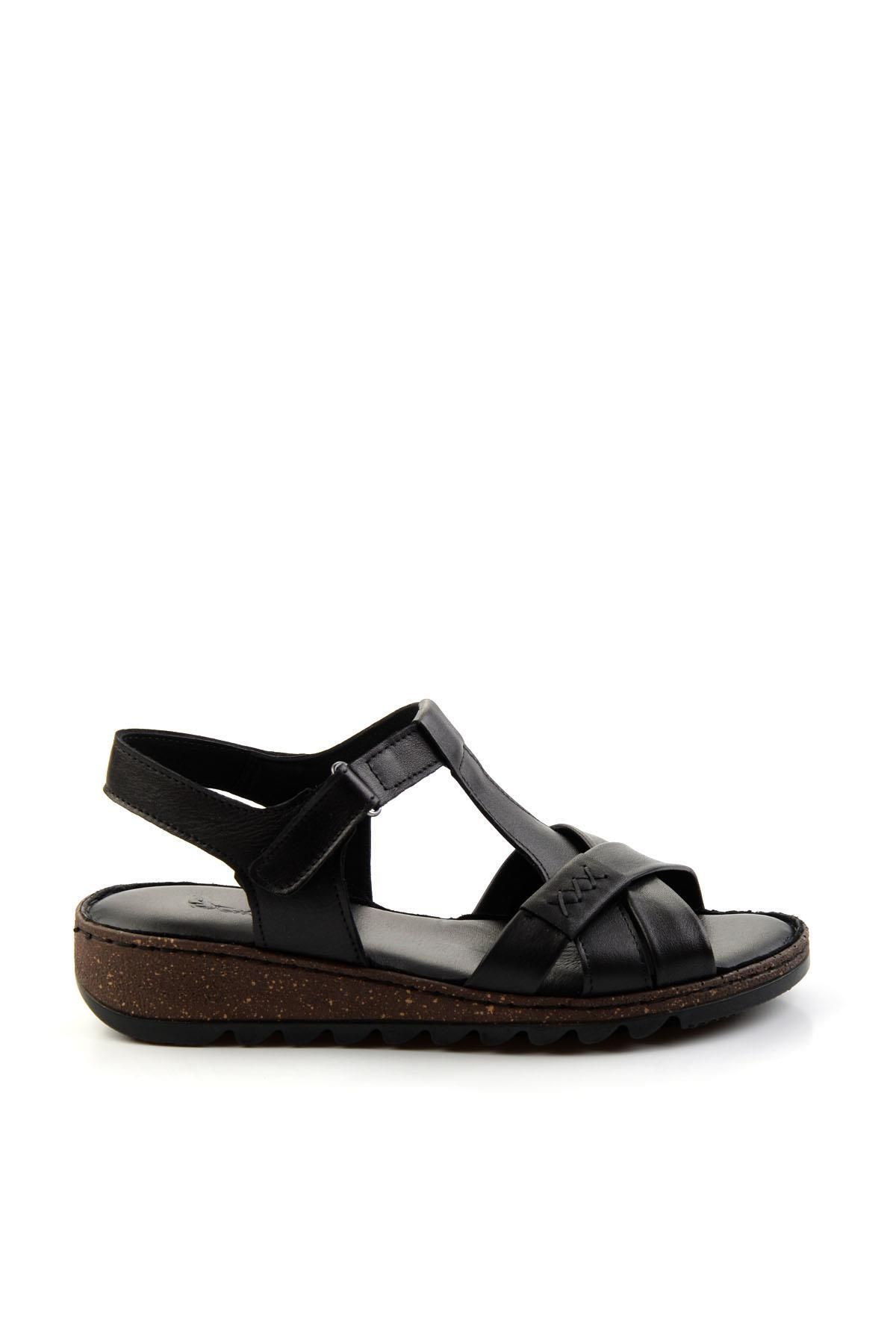 Bambi Siyah Leather Kadın Sandalet K05907020703