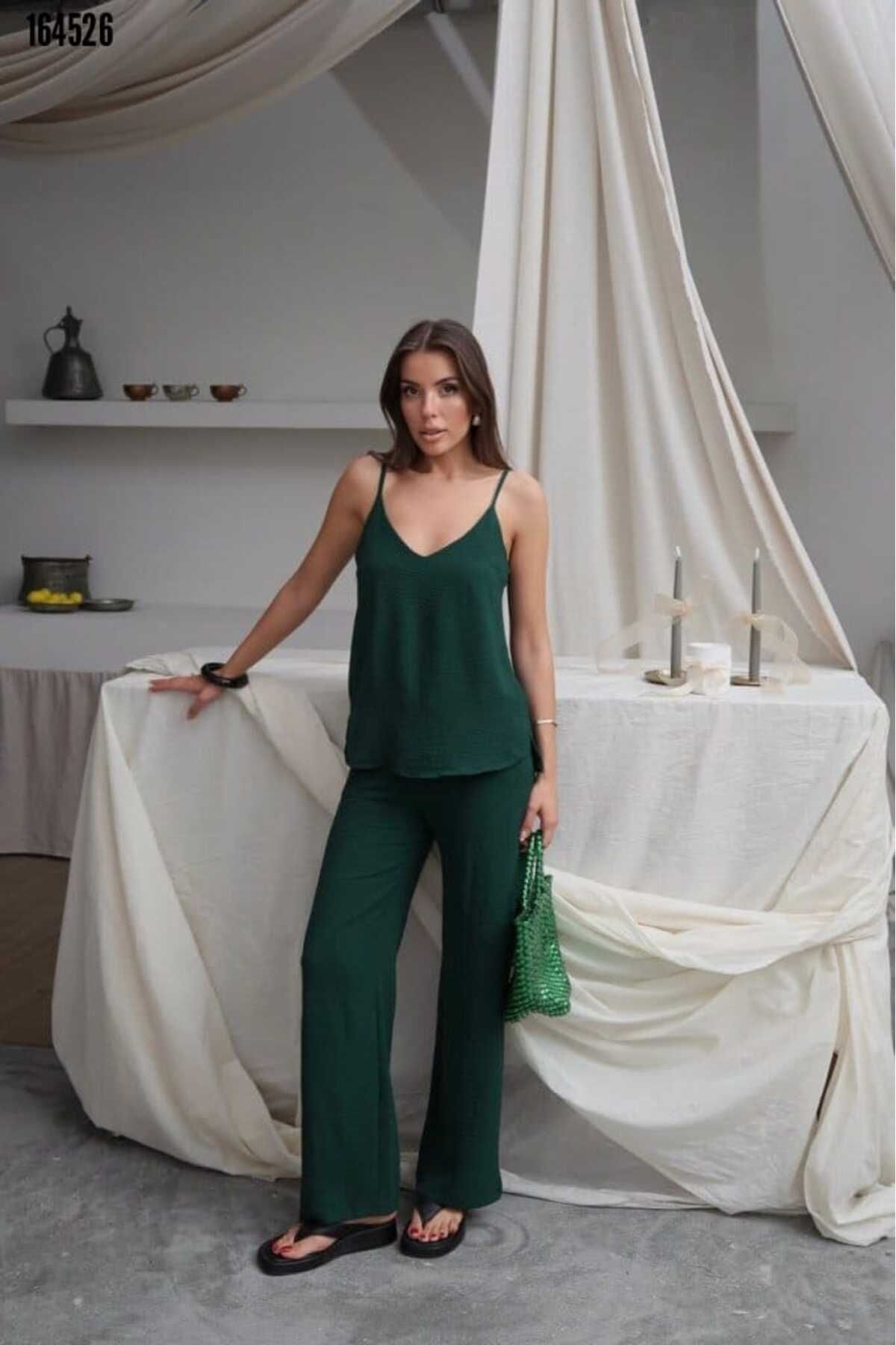 Cbm Kadın askılı bluz ve bol paça pantolon ikili takım Kırmızı Gül Figürlü Kolye hediye