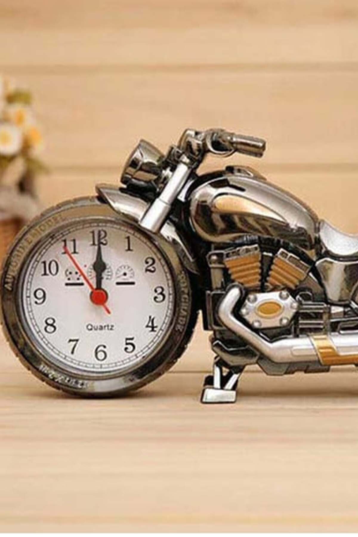 Elioure Şık tasarımlı masa üstü saat, motosiklet temalı dekoratif ürün, modern ve estetik.