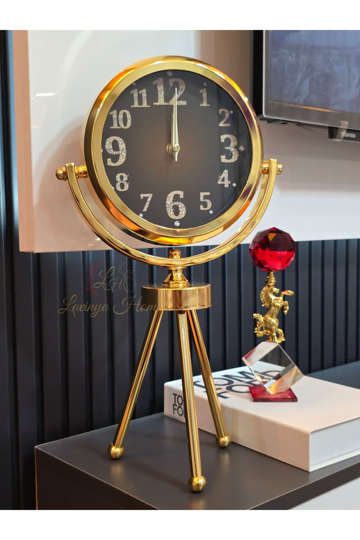 LH Lavinya Home Saat Tripod Ayaklı Gold Metal Masa Üstü 45x26 cm | Dekoratif Lüks Tasarım