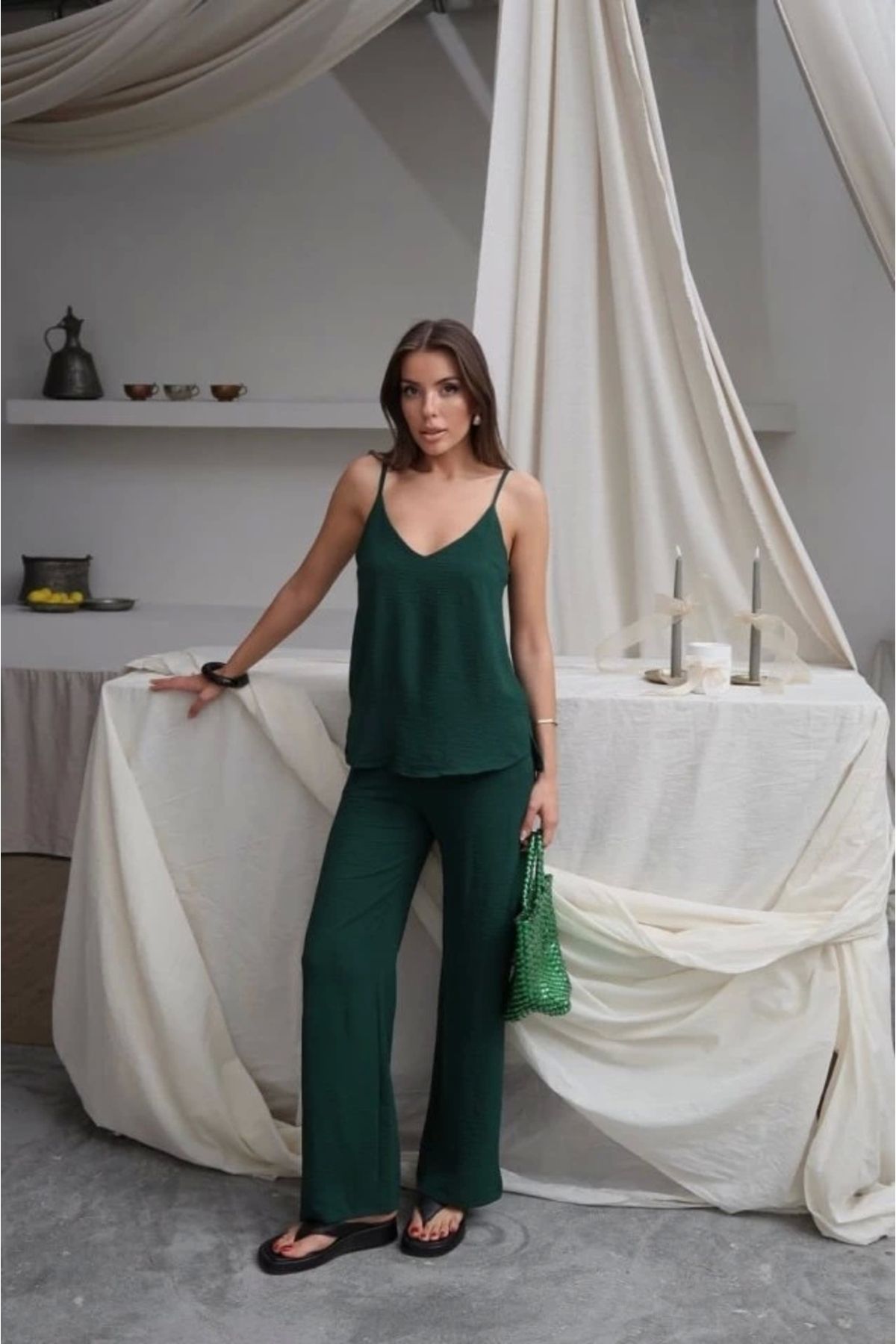 Silerra Kadın Askılı Bluz Ve Bol Paça Pantolon Ikili Takım
