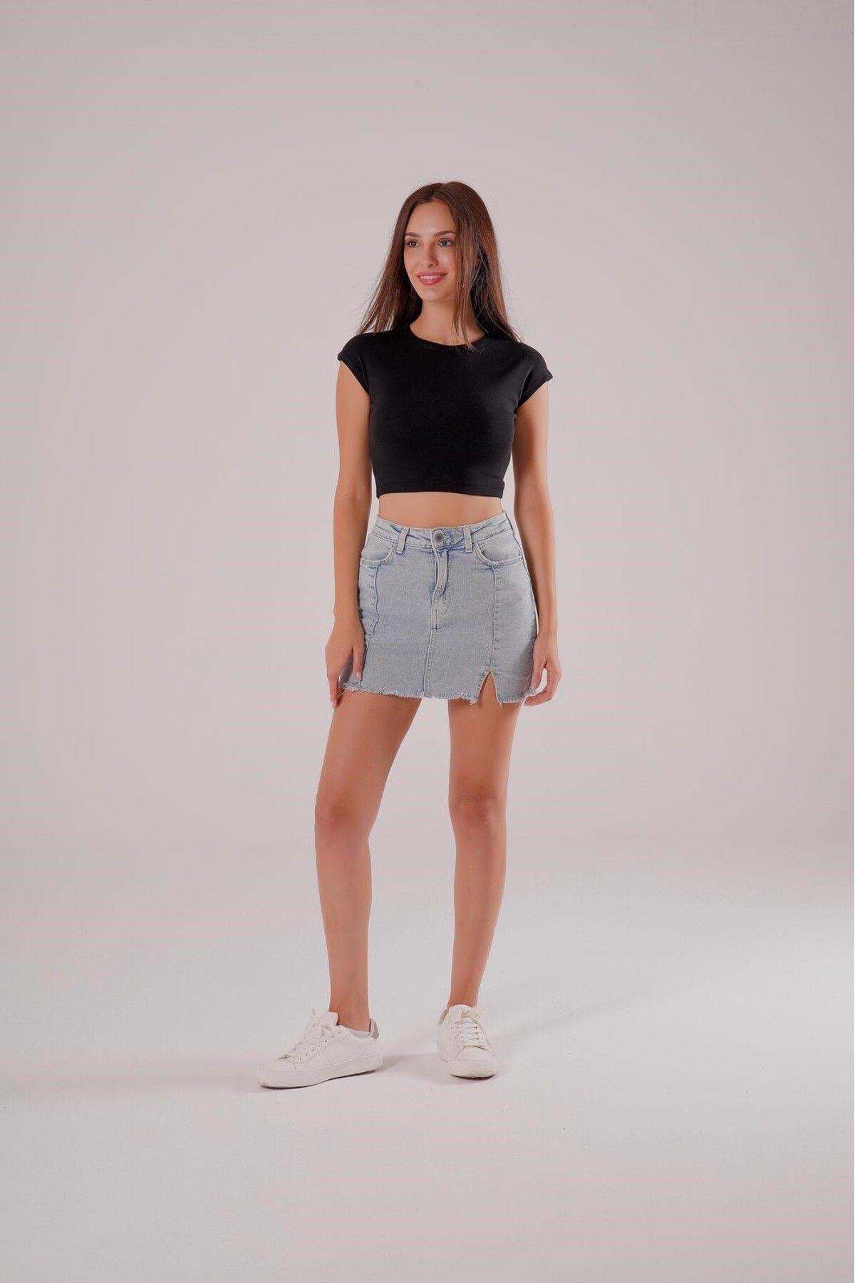 ASEDERA SİYAH KOLSUZ CROP