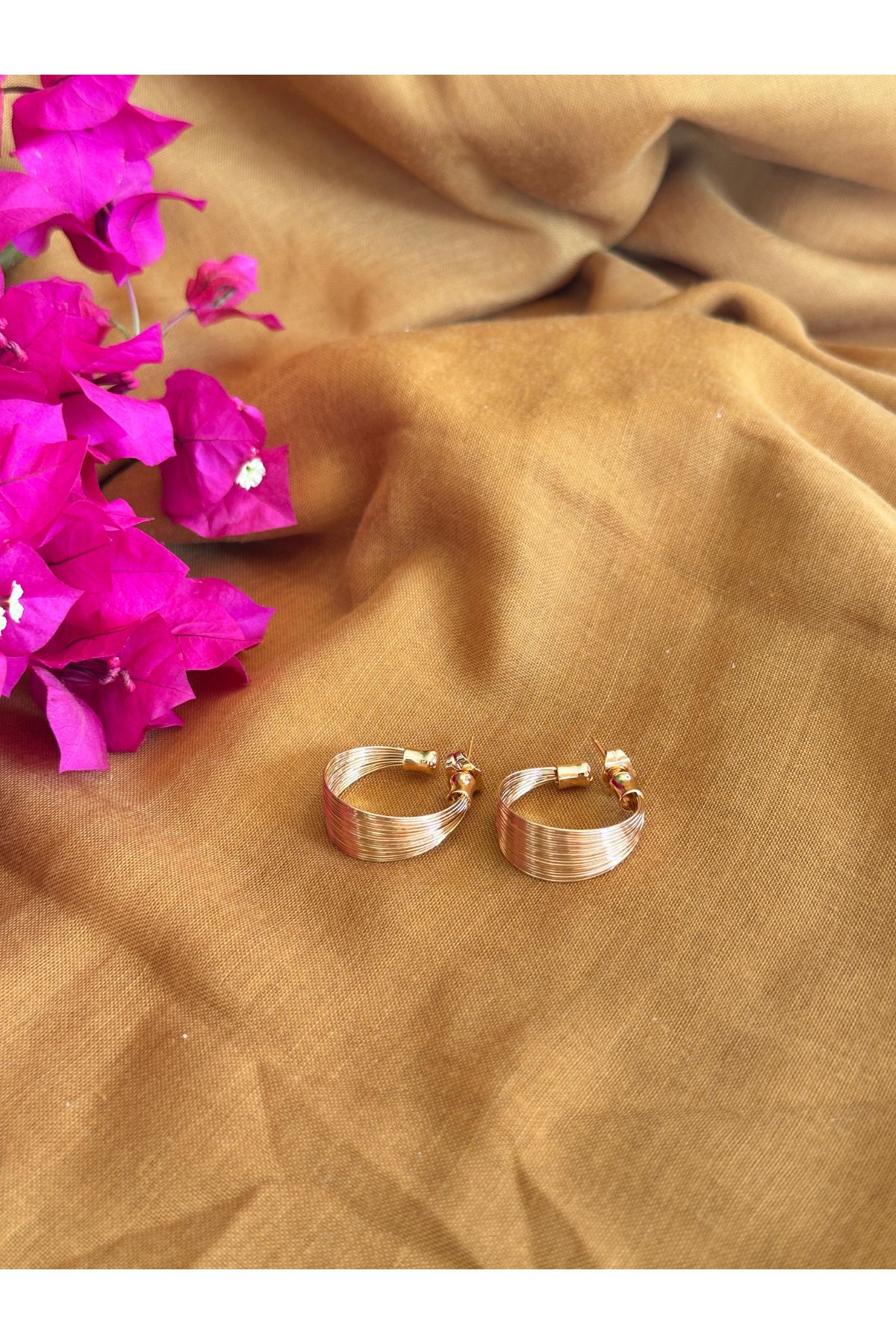S ATELIER 14 K Altın Kaplama Sarma Küpe
