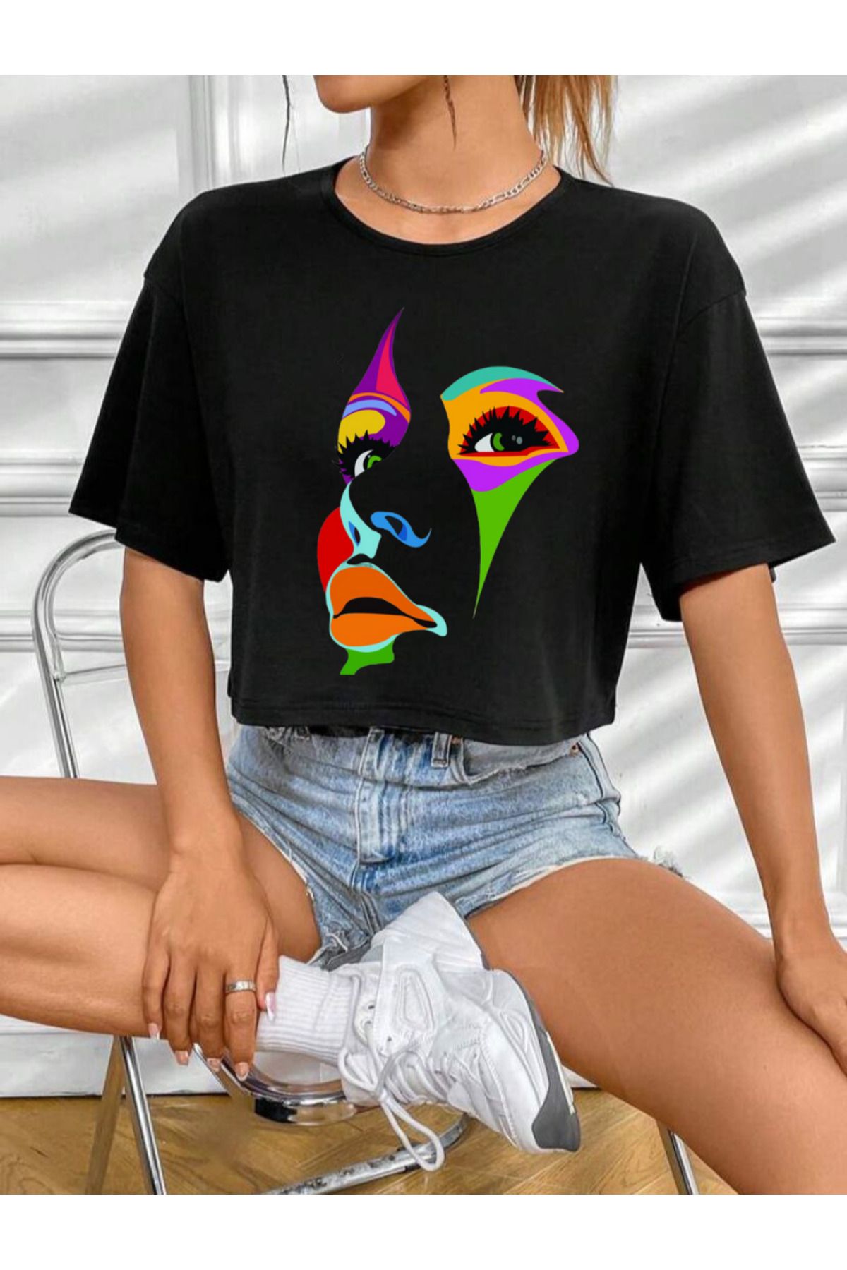 ORTAKÇA Crop Renkli Baskılı Beyaz