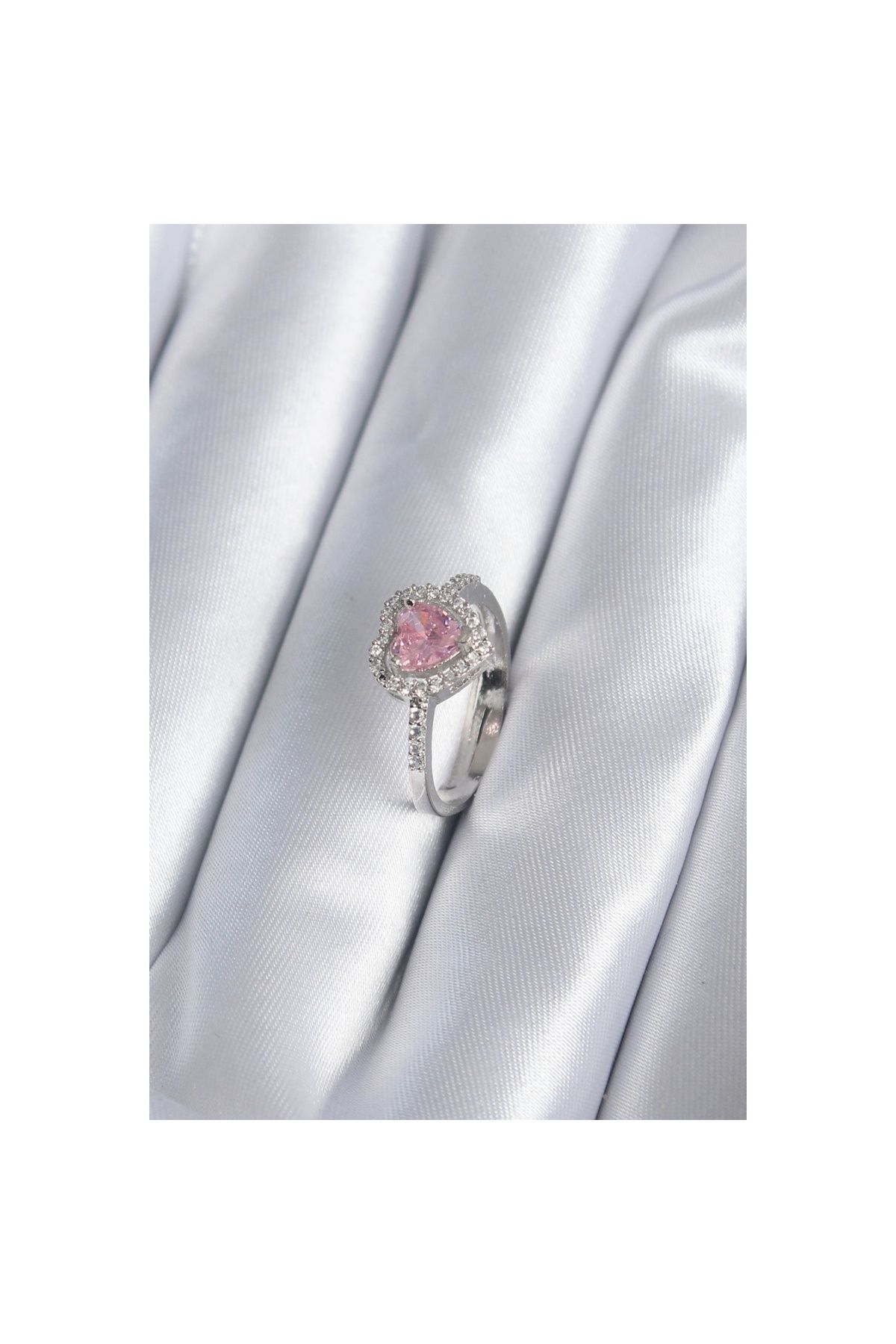 maarketim Pirinç Gümüş Renk Pembe Zirkon Taş Kalp Charm Model Kadın Yüzük