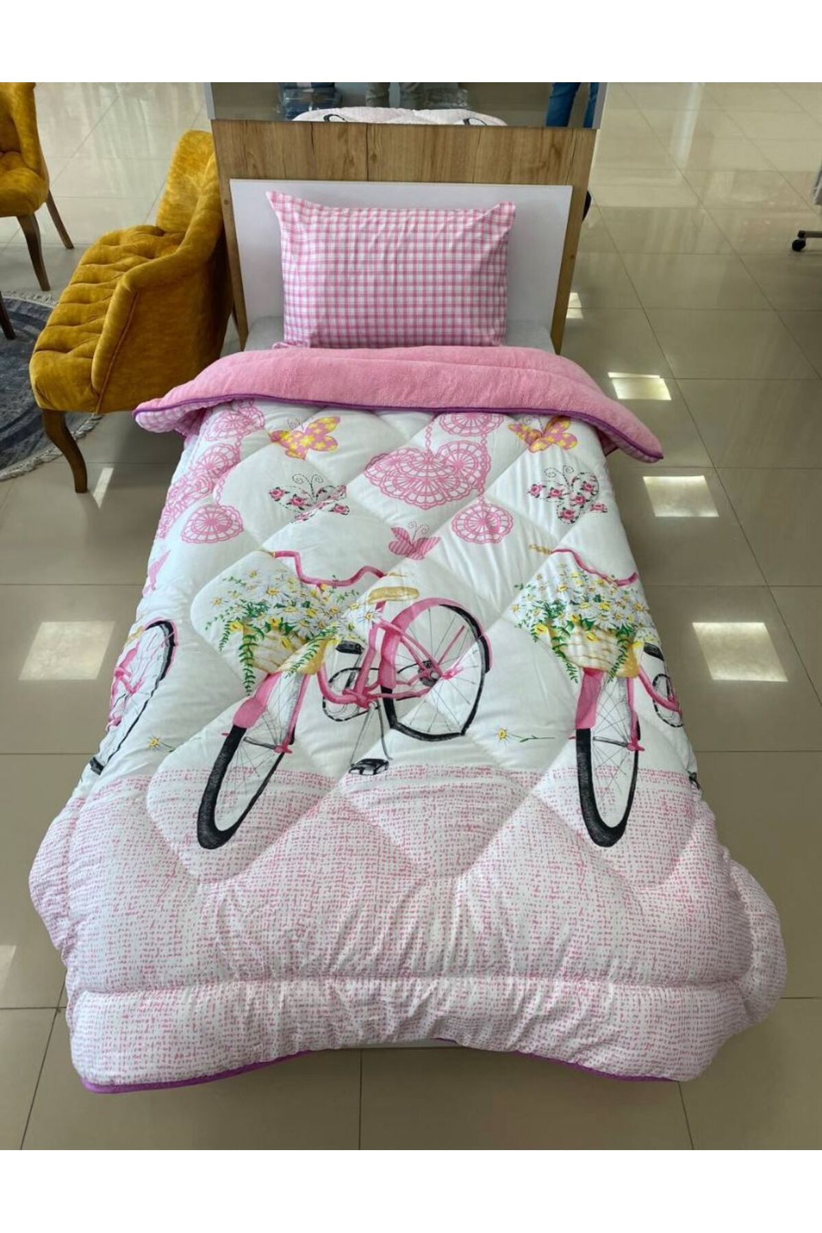 VİLERA HOME YENİ NESİL DESENLİ TEK KİŞİLİK YASTIK KILIFLI YORGAN