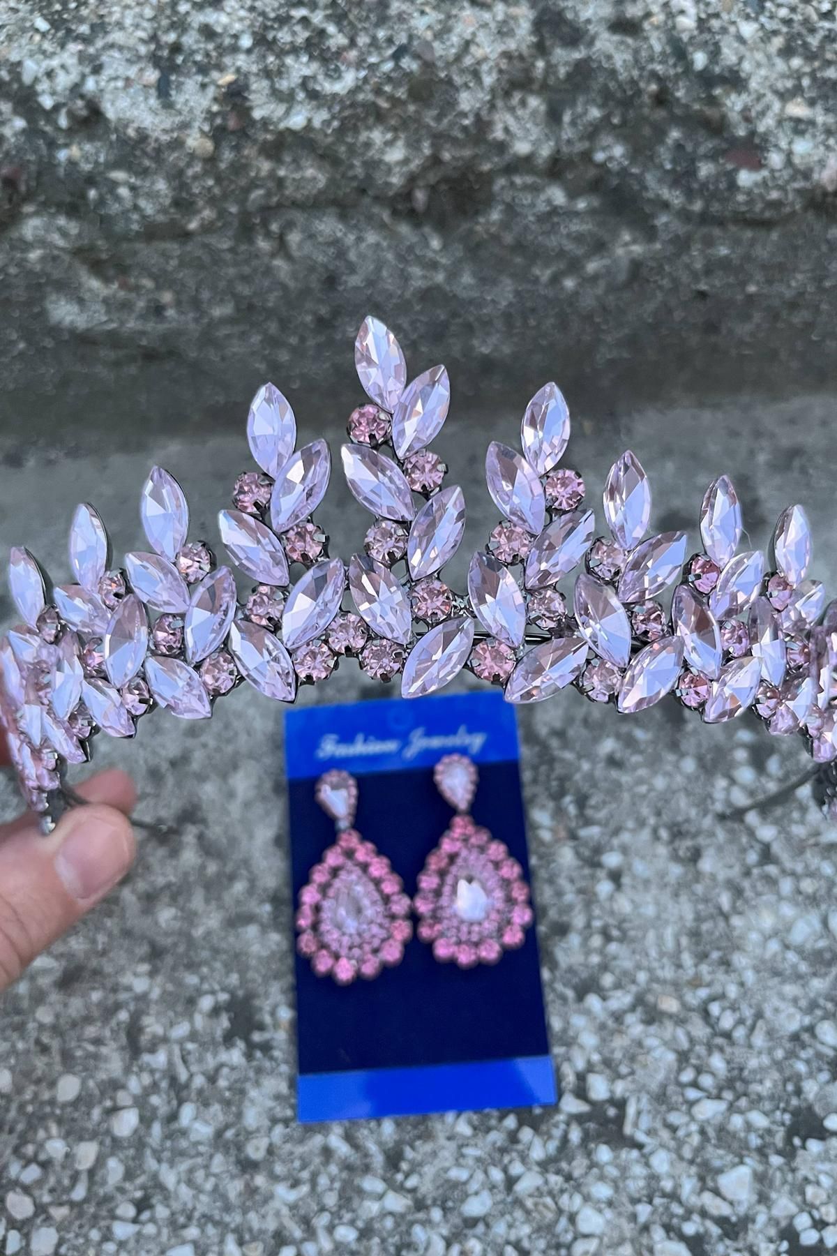 Hobigram Regina Pembe Gelin Kına Tacı Özel Gün Aksesuar Kadın Taç Ve Damla Mekik Küpe Takımı