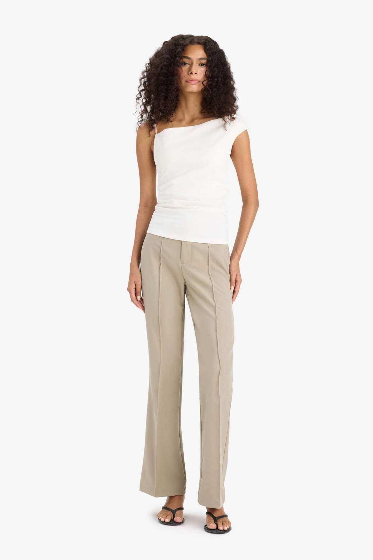 DeFacto-Asymmetrical Basic Plain One Shoulder Crepe Blouse F6274Ax25Sm 3